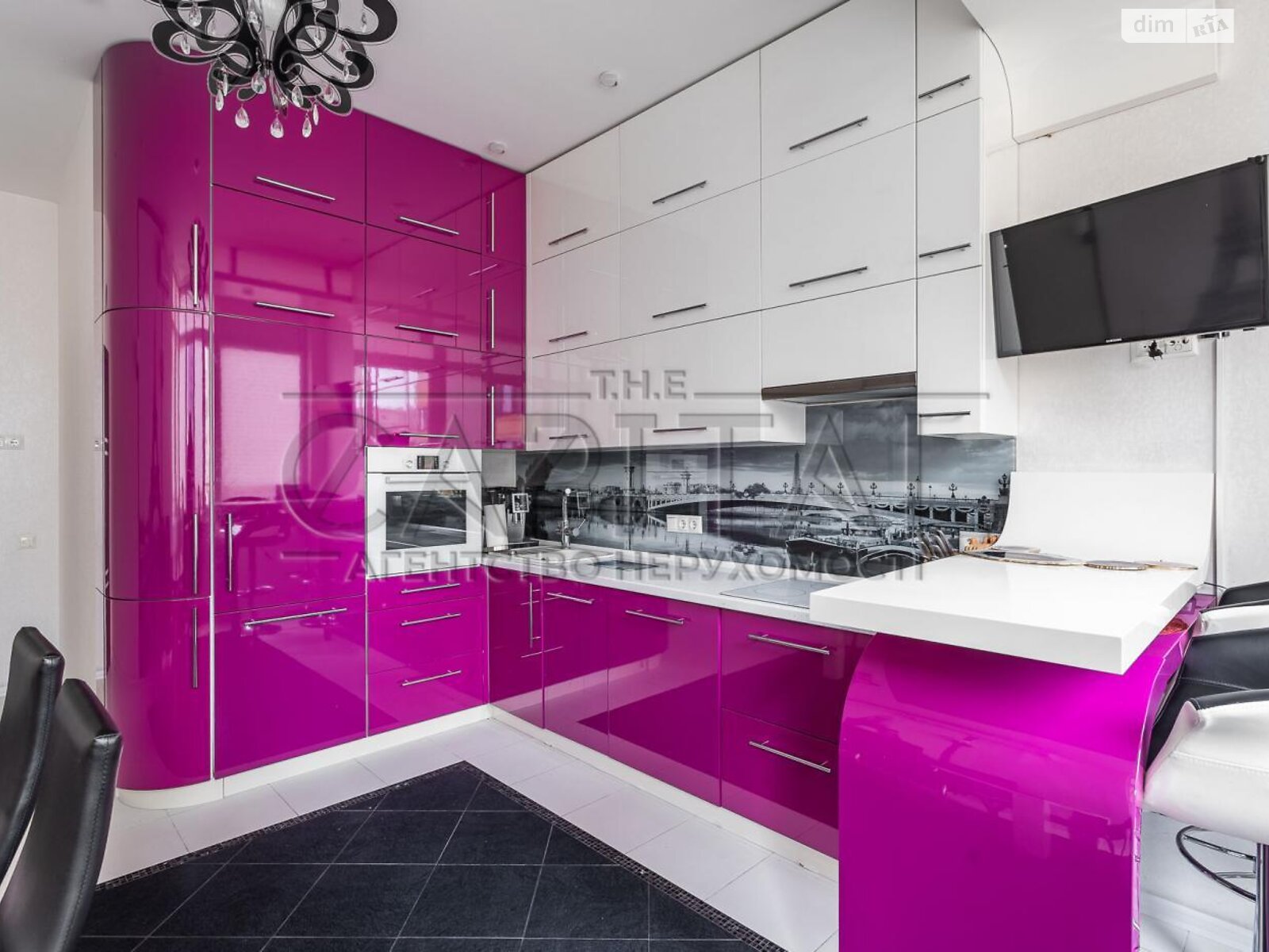 трехкомнатная квартира в Киеве, район Шевченковский, на ул. Вячеслава Черновола 29А в аренду на долгий срок помесячно фото 1 трехкомнатная квартира в Киеве, район Шевченковский, на ул. Вячеслава Черновола 29А в аренду на долгий срок помесячно фото 1