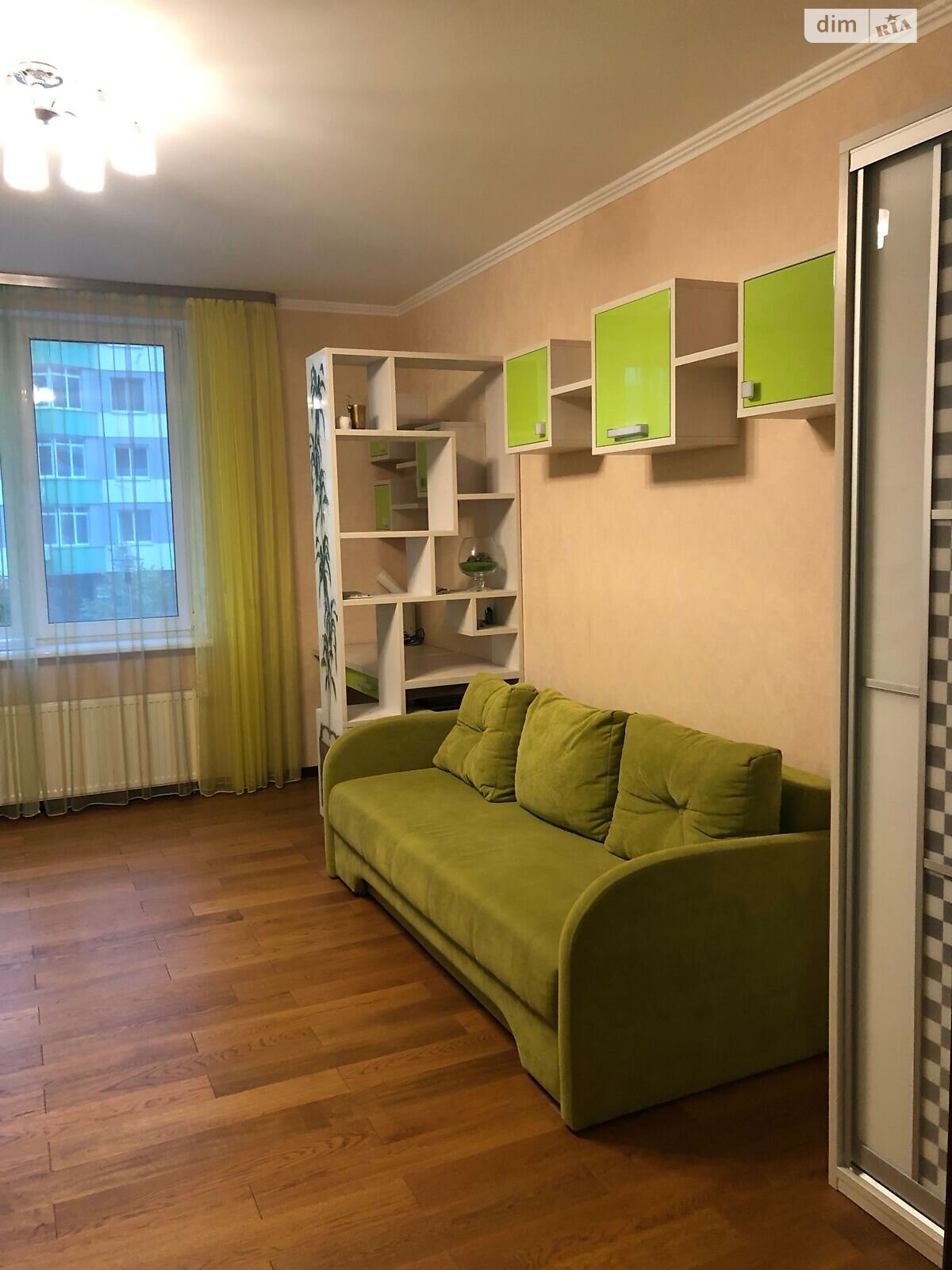 трехкомнатная квартира в Киеве, на ул. Вышгородская 45/13 в аренду на долгий срок помесячно фото 1 трехкомнатная квартира в Киеве, на ул. Вышгородская 45/13 в аренду на долгий срок помесячно фото 1