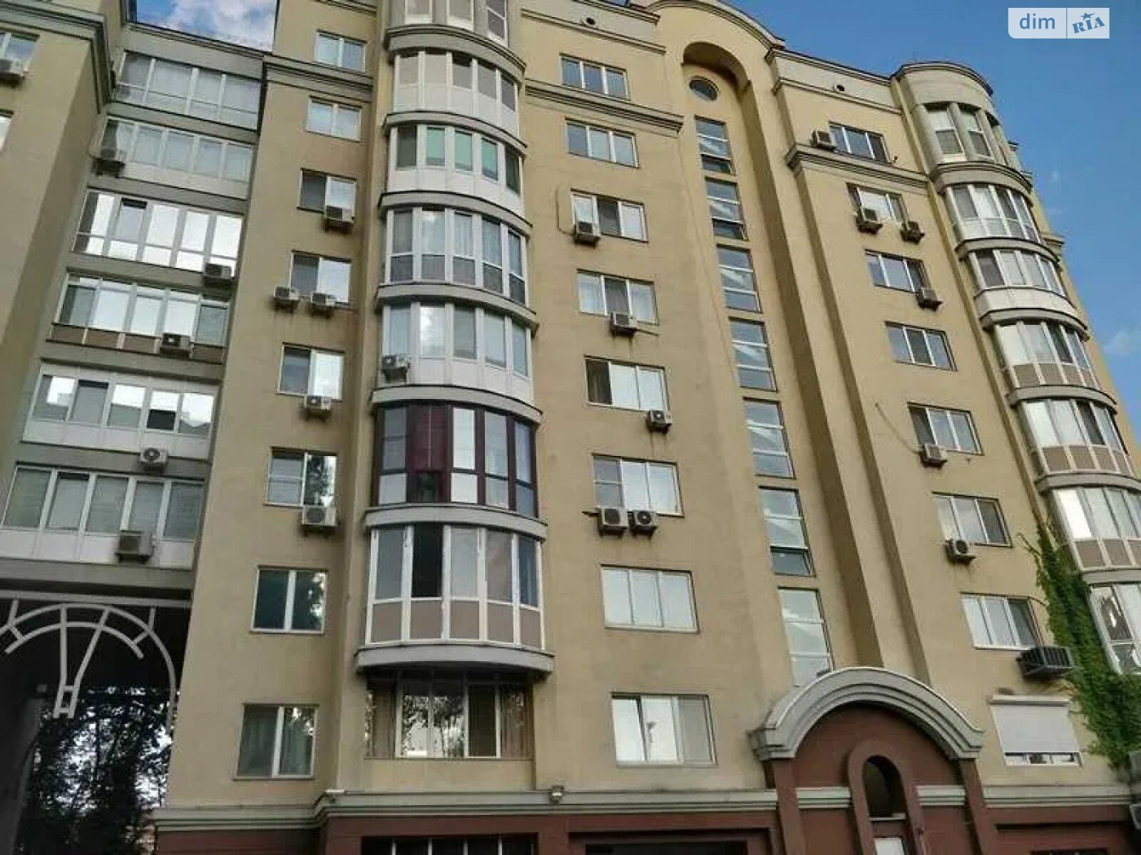 трикімнатна квартира в Києві, на вул. Вишгородська 45/2 в довготривалу оренду помісячно фото 1 трикімнатна квартира в Києві, на вул. Вишгородська 45/2 в довготривалу оренду помісячно фото 1
