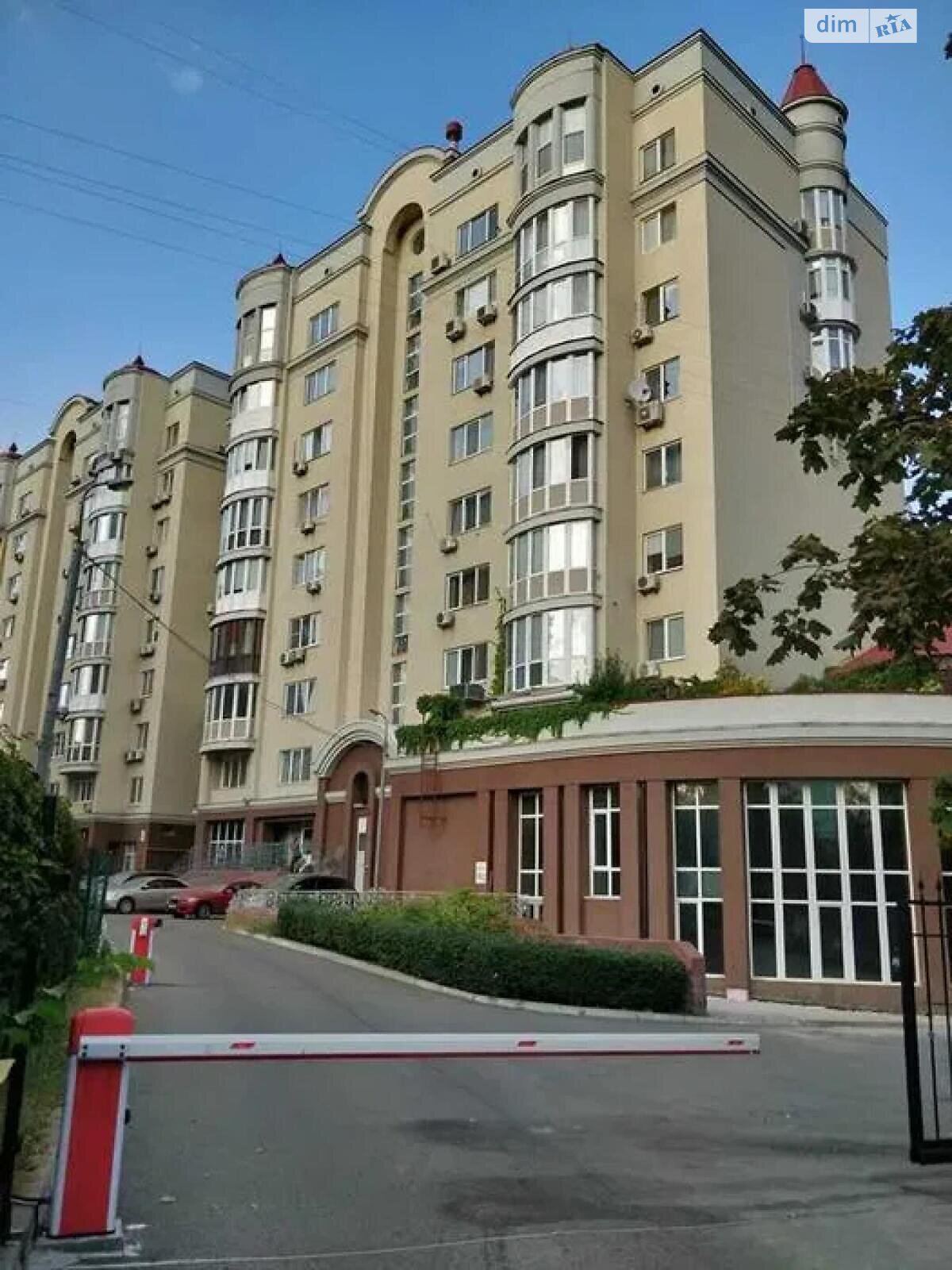 трикімнатна квартира в Києві, на вул. Вишгородська 45/2 в довготривалу оренду помісячно фото 1 трикімнатна квартира в Києві, на вул. Вишгородська 45/2 в довготривалу оренду помісячно фото 1