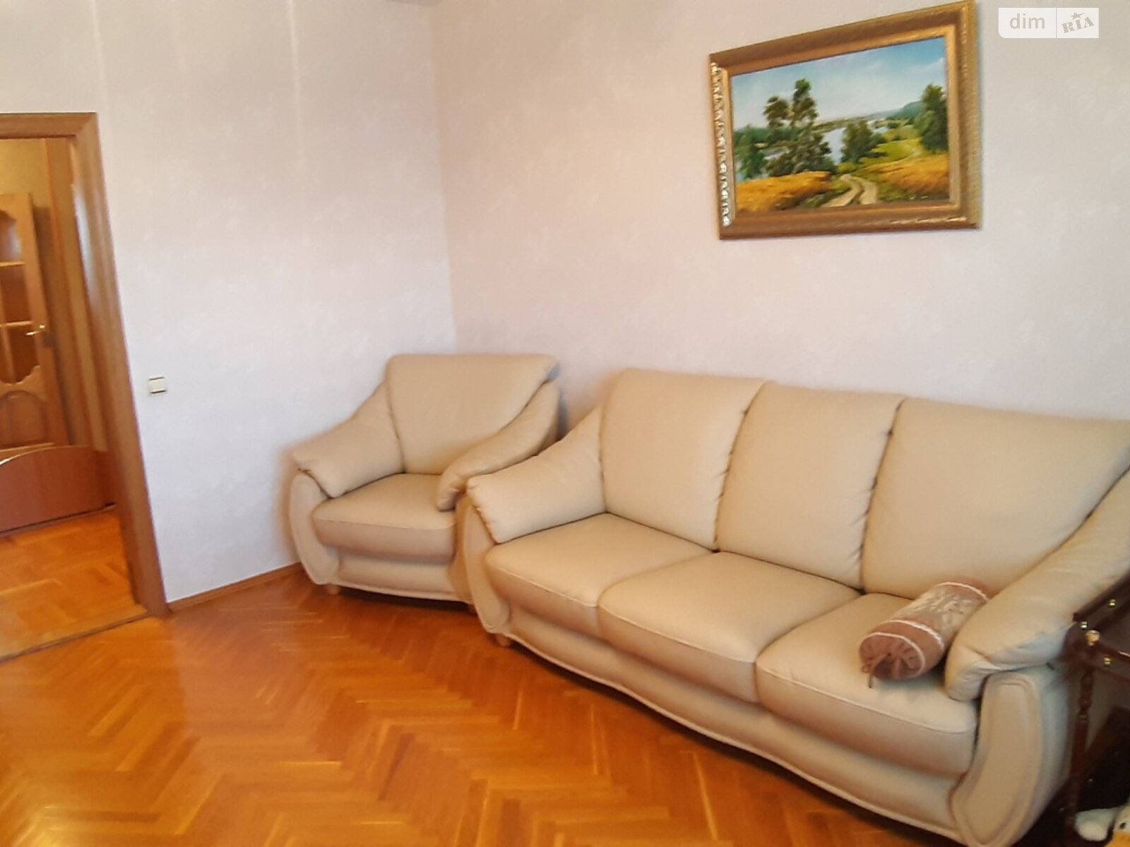 трикімнатна квартира в Києві, район Вишгородський Масив, на вул. Автозаводська 99/4 в довготривалу оренду помісячно фото 1 трикімнатна квартира в Києві, район Вишгородський Масив, на вул. Автозаводська 99/4 в довготривалу оренду помісячно фото 1