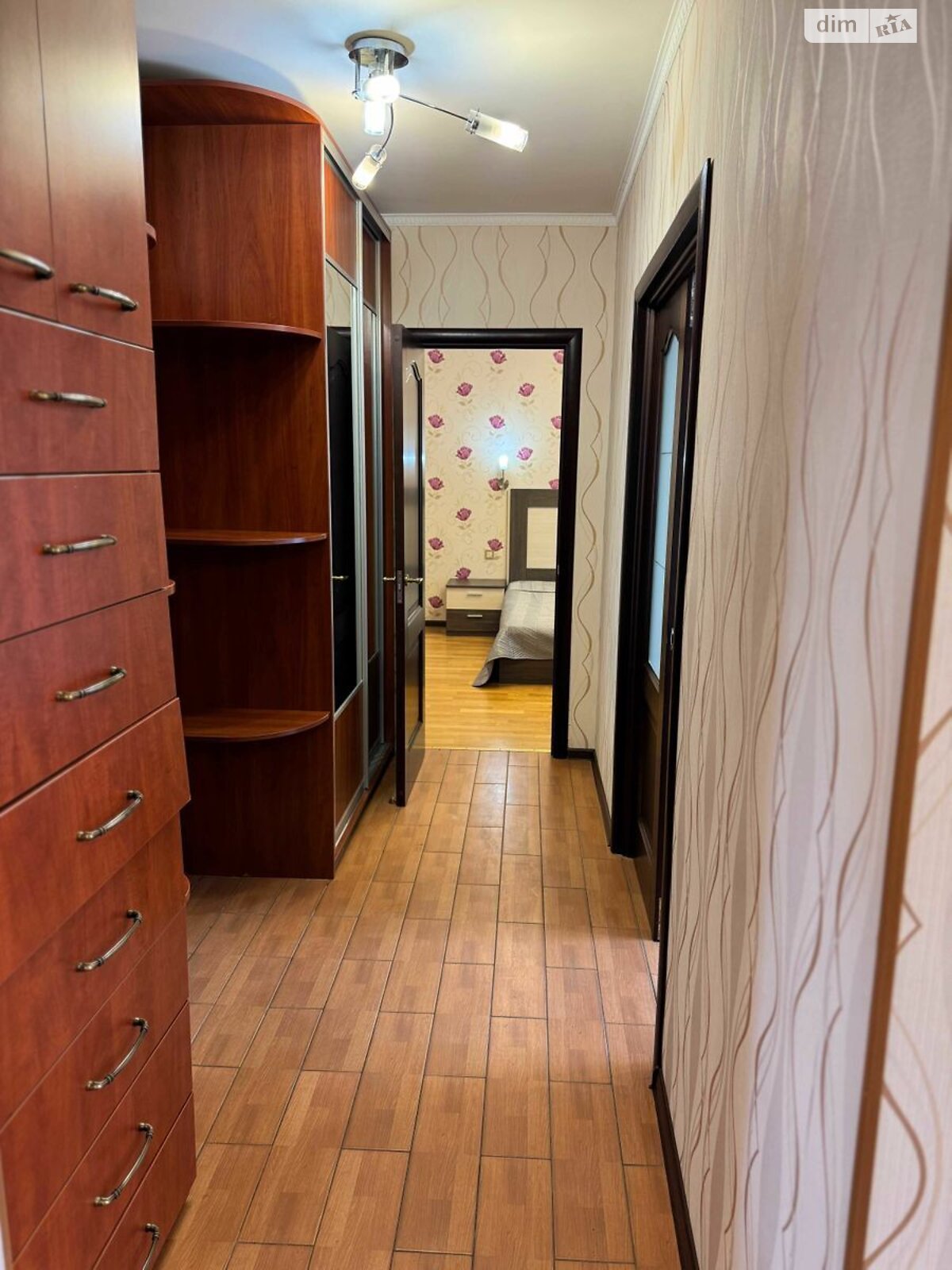 двокімнатна квартира в Києві, район Вишгородський Масив, на вул. Автозаводська 81 в довготривалу оренду помісячно фото 1 двокімнатна квартира в Києві, район Вишгородський Масив, на вул. Автозаводська 81 в довготривалу оренду помісячно фото 1