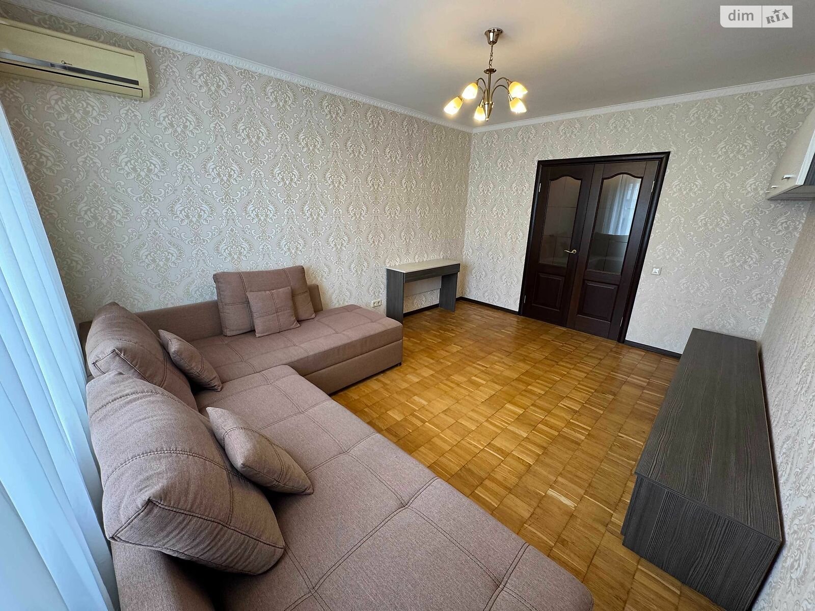 двокімнатна квартира в Києві, район Вишгородський Масив, на вул. Автозаводська 81 в довготривалу оренду помісячно фото 1 двокімнатна квартира в Києві, район Вишгородський Масив, на вул. Автозаводська 81 в довготривалу оренду помісячно фото 1