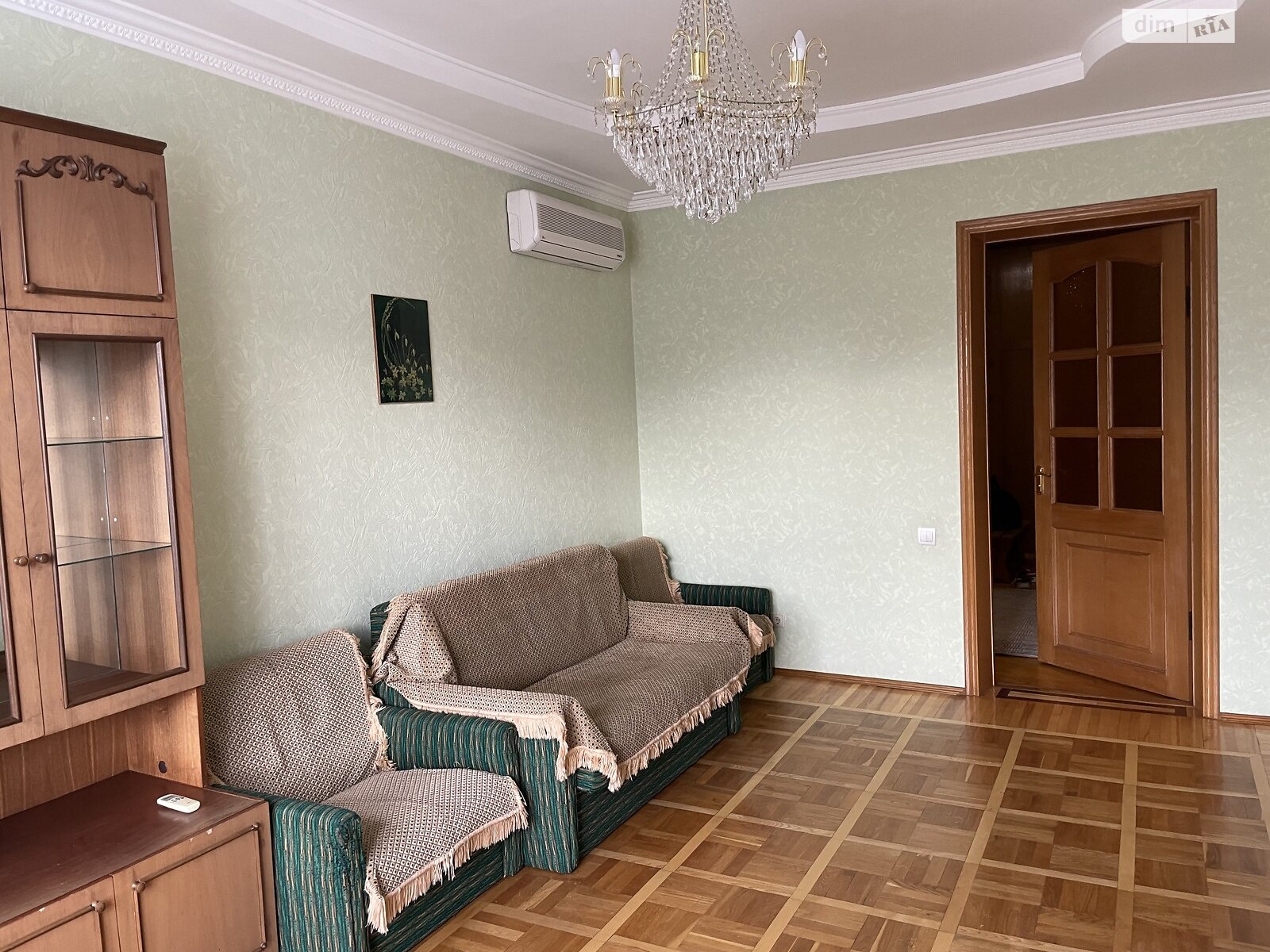 трикімнатна квартира з ремонтом в Києві, район Оболонський, на вул. Автозаводська 27В в довготривалу оренду помісячно фото 1 трикімнатна квартира з ремонтом в Києві, район Оболонський, на вул. Автозаводська 27В в довготривалу оренду помісячно фото 1