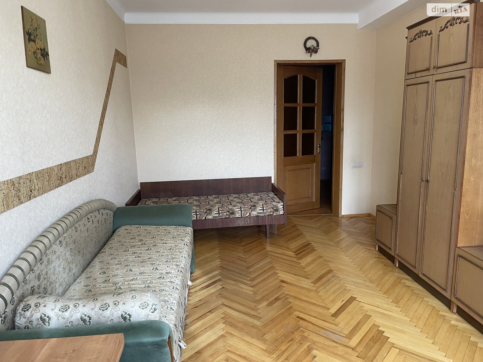 трикімнатна квартира з ремонтом в Києві, район Оболонський, на вул. Автозаводська 27В в довготривалу оренду помісячно фото 1 трикімнатна квартира з ремонтом в Києві, район Оболонський, на вул. Автозаводська 27В в довготривалу оренду помісячно фото 1