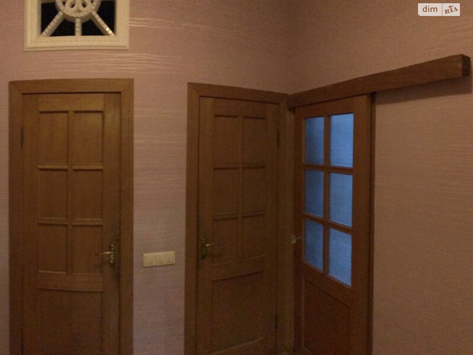 трикімнатна квартира з ремонтом в Києві, район Оболонський, на вул. Автозаводська 27В в довготривалу оренду помісячно фото 1 трикімнатна квартира з ремонтом в Києві, район Оболонський, на вул. Автозаводська 27В в довготривалу оренду помісячно фото 1