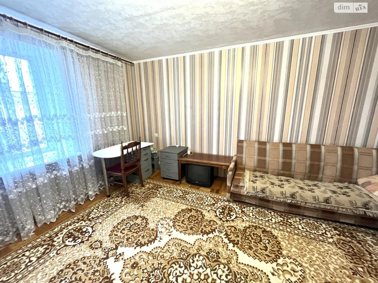 трикімнатна квартира в Києві, район Вишгородський Масив, на вул. Казанська 18 в довготривалу оренду помісячно фото 1 трикімнатна квартира в Києві, район Вишгородський Масив, на вул. Казанська 18 в довготривалу оренду помісячно фото 1