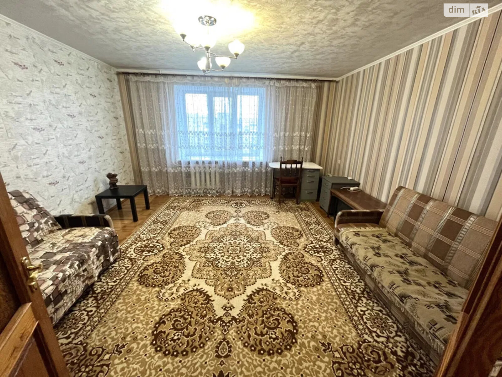 трикімнатна квартира в Києві, район Вишгородський Масив, на вул. Казанська 18 в довготривалу оренду помісячно фото 1 трикімнатна квартира в Києві, район Вишгородський Масив, на вул. Казанська 18 в довготривалу оренду помісячно фото 1