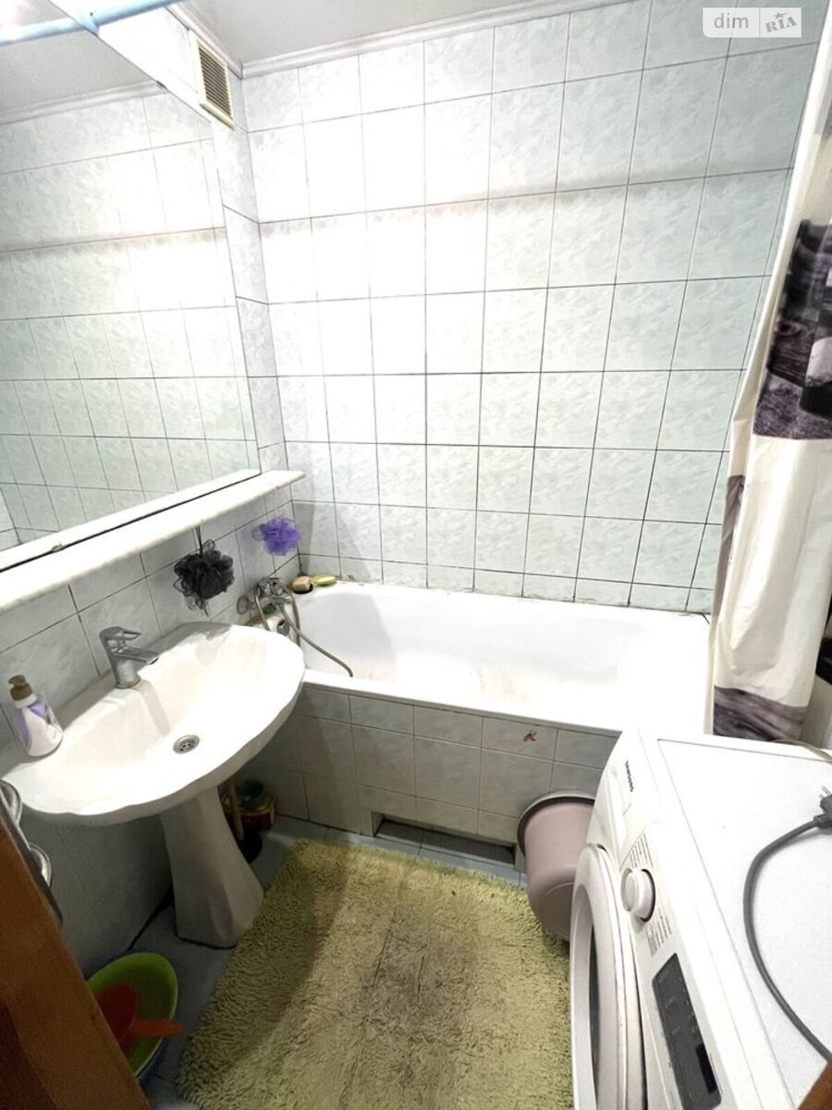 трикімнатна квартира в Києві, район Вишгородський Масив, на вул. Казанська 18 в довготривалу оренду помісячно фото 1 трикімнатна квартира в Києві, район Вишгородський Масив, на вул. Казанська 18 в довготривалу оренду помісячно фото 1