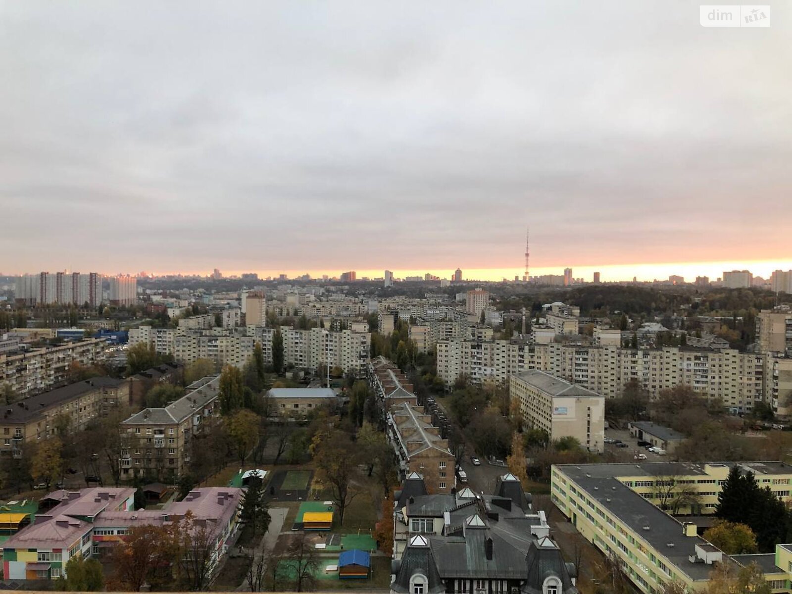 однокомнатная квартира в Киеве, район Вышгородский Массив, на ул. Макеевская 8 в аренду на долгий срок помесячно фото 1 однокомнатная квартира в Киеве, район Вышгородский Массив, на ул. Макеевская 8 в аренду на долгий срок помесячно фото 1