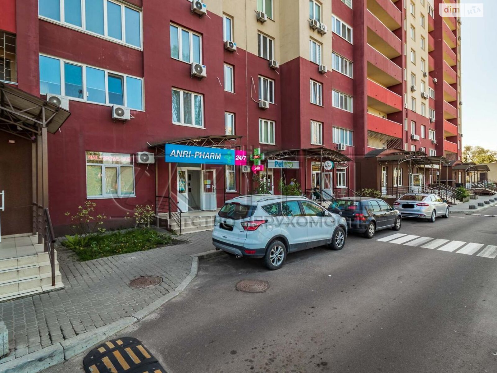 трикімнатна квартира в Києві, на пров. Ясинуватський в довготривалу оренду помісячно фото 1 трикімнатна квартира в Києві, на пров. Ясинуватський в довготривалу оренду помісячно фото 1