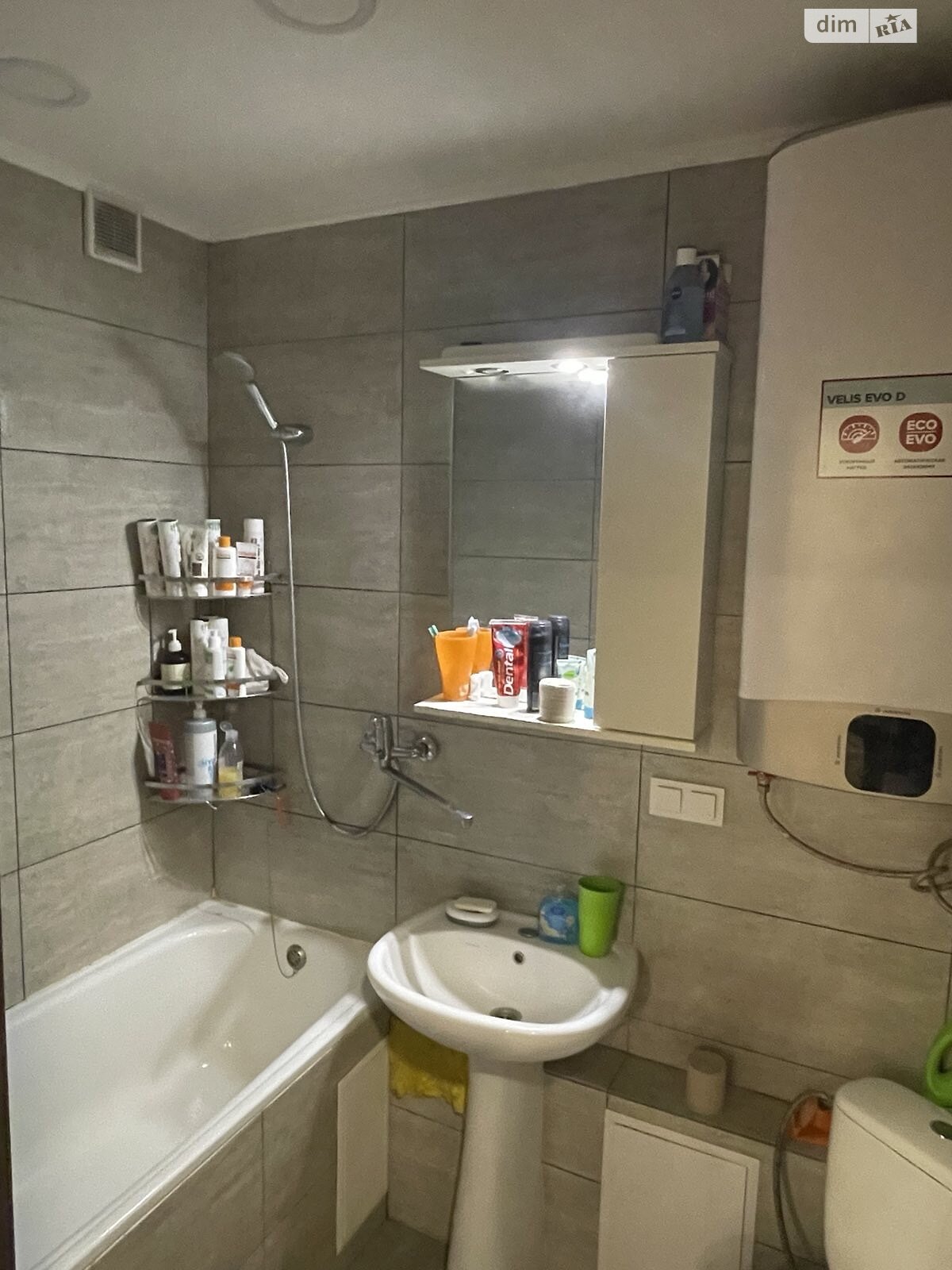 однокомнатная квартира в Киеве, район Южная Борщаговка, на ул. Александра Махова 8А в аренду на долгий срок помесячно фото 1