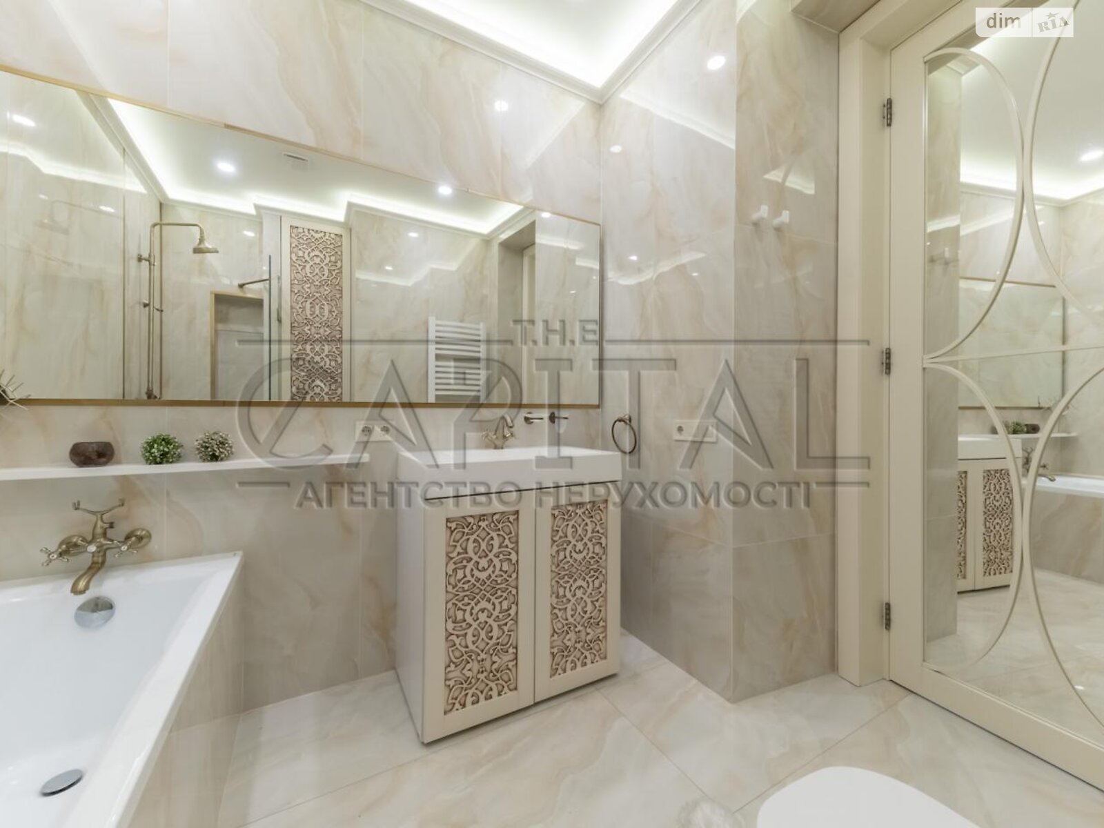 однокімнатна квартира в Києві, район Звіринець, на вул. Буслівська 12 в довготривалу оренду помісячно фото 1