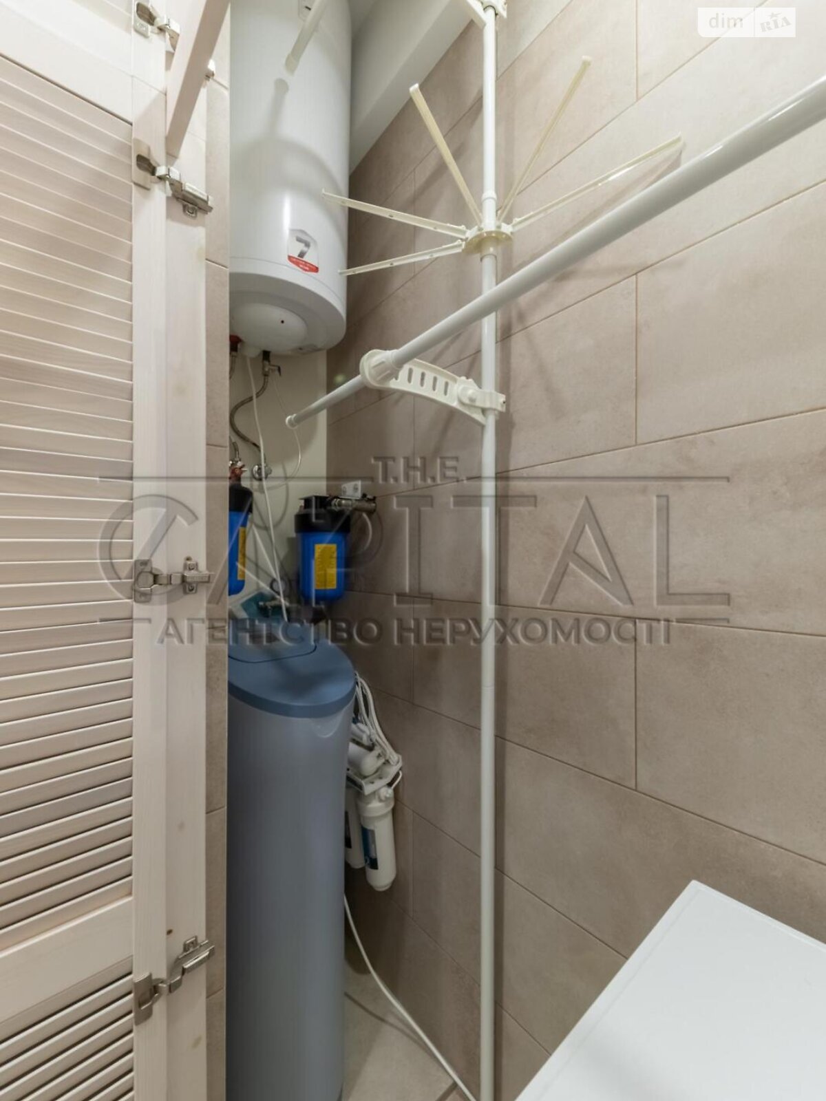 однокімнатна квартира в Києві, район Звіринець, на вул. Буслівська 12 в довготривалу оренду помісячно фото 1