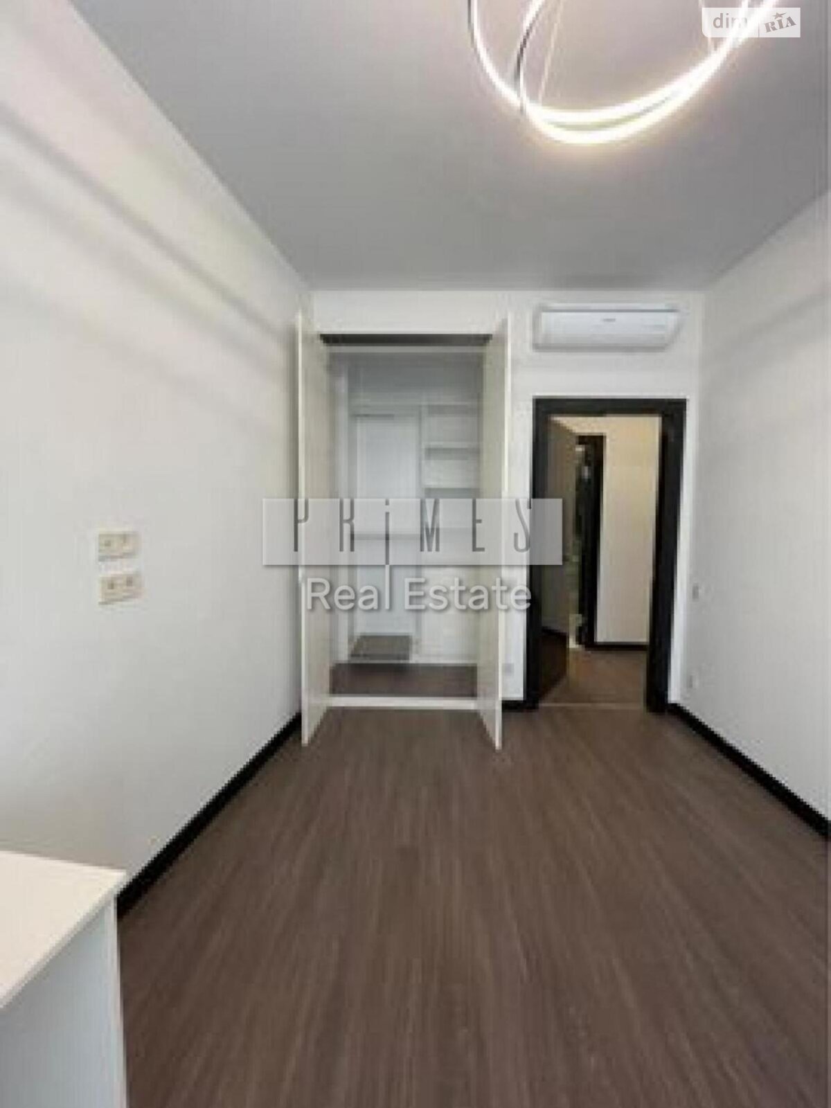 чотирикімнатна квартира в Києві, район Звіринець, на вул. Буслівська 12 в довготривалу оренду помісячно фото 1