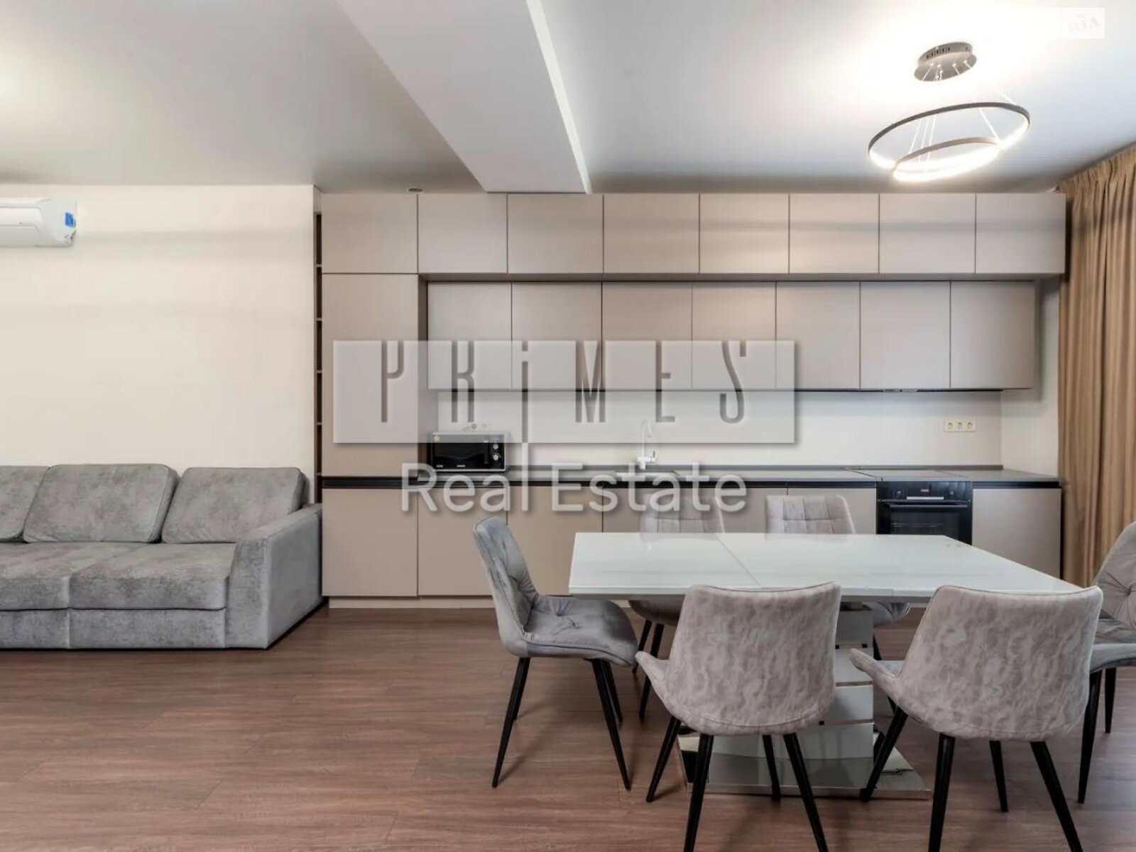 чотирикімнатна квартира в Києві, район Звіринець, на вул. Буслівська 12 в довготривалу оренду помісячно фото 1