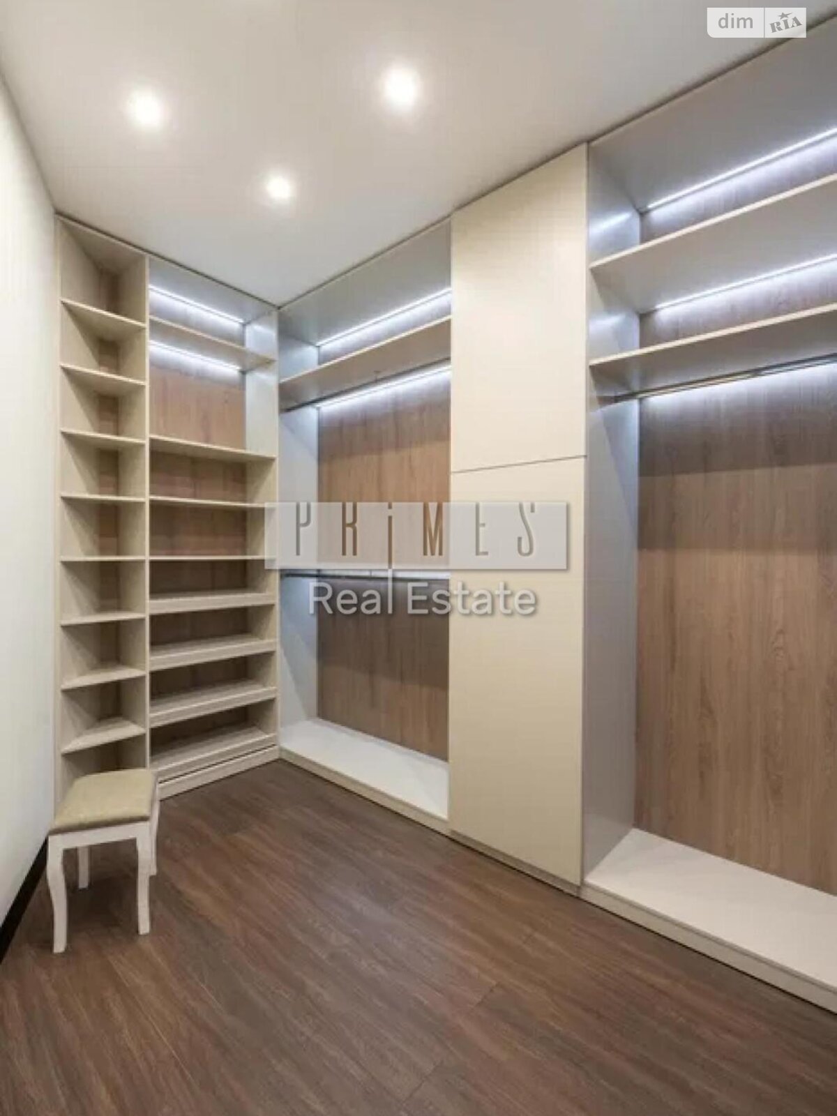 четырехкомнатная квартира в Киеве, район Зверинец, на ул. Бусловская 12 в аренду на долгий срок помесячно фото 1