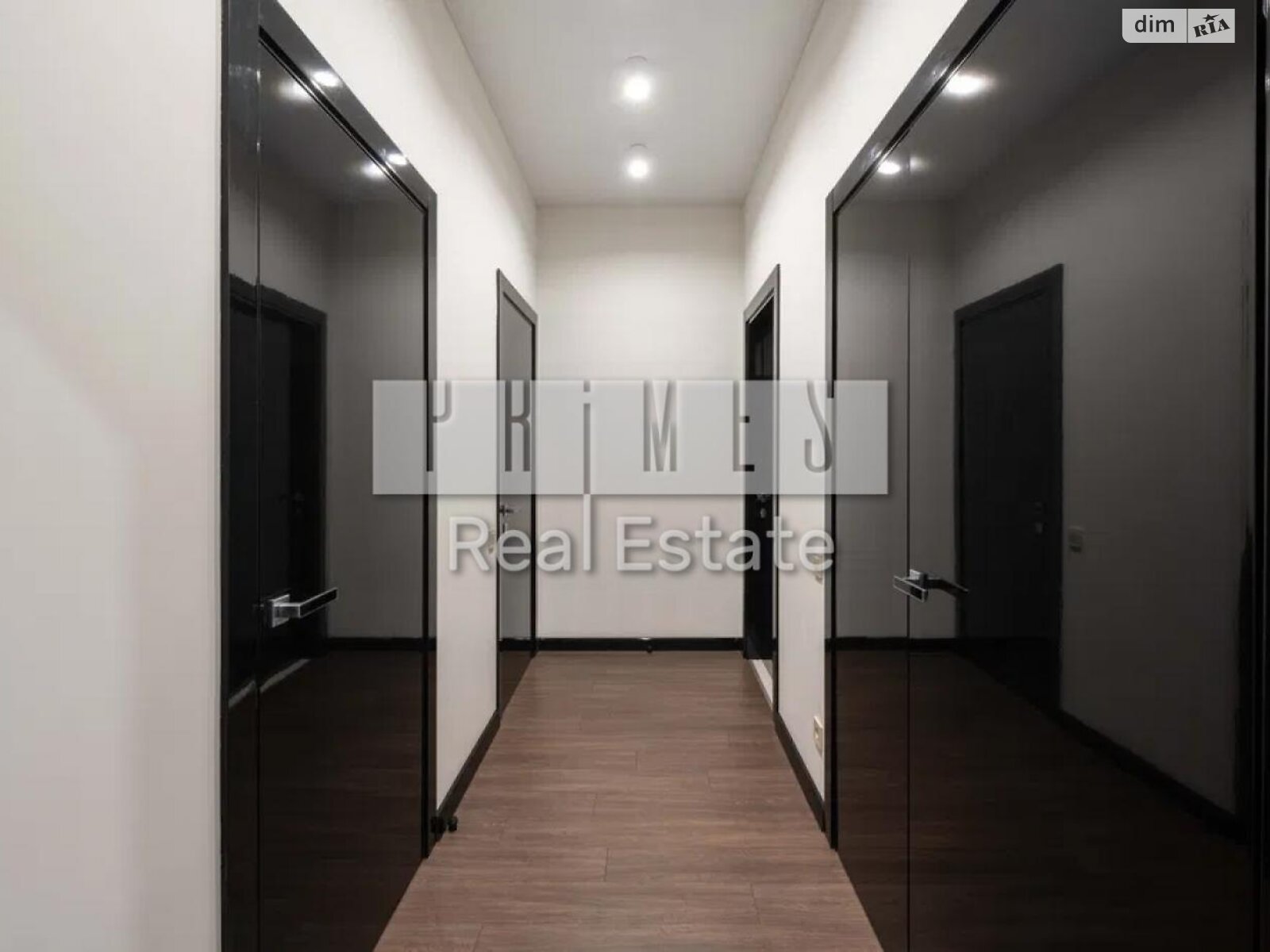 четырехкомнатная квартира в Киеве, район Зверинец, на ул. Бусловская 12 в аренду на долгий срок помесячно фото 1