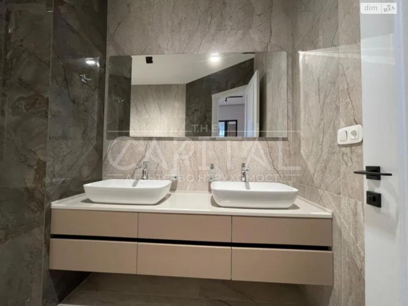 трехкомнатная квартира в Киеве, район Зверинец, на ул. Бусловская 12 в аренду на долгий срок помесячно фото 1 трехкомнатная квартира в Киеве, район Зверинец, на ул. Бусловская 12 в аренду на долгий срок помесячно фото 1