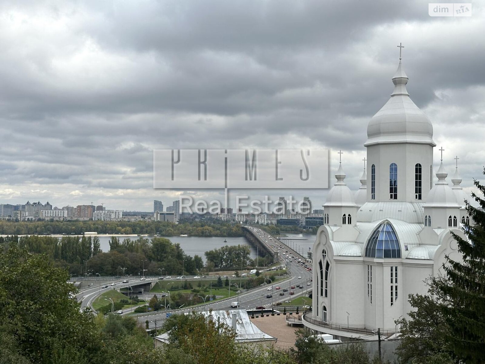 четырехкомнатная квартира в Киеве, район Печерский, на ул. Ломаковская 61 в аренду на долгий срок помесячно фото 1 четырехкомнатная квартира в Киеве, район Печерский, на ул. Ломаковская 61 в аренду на долгий срок помесячно фото 1