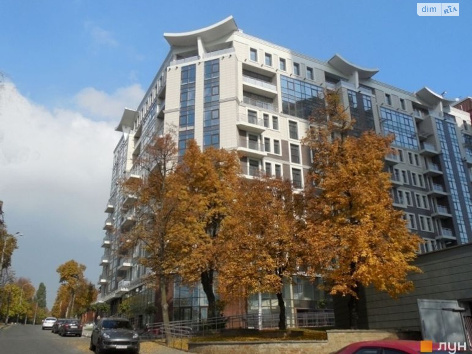 трикімнатна квартира в Києві, район Звіринець, на вул. Звіринецька 47 в довготривалу оренду помісячно фото 1 трикімнатна квартира в Києві, район Звіринець, на вул. Звіринецька 47 в довготривалу оренду помісячно фото 1