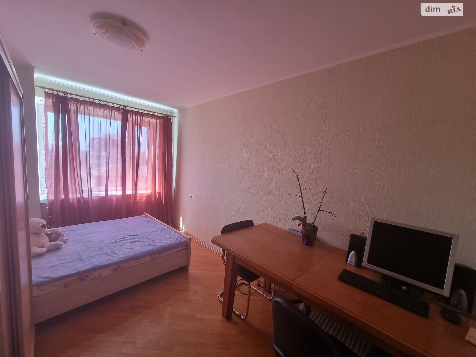 трикімнатна квартира в Києві, район Звіринець, на вул. Звіринецька 61А в довготривалу оренду помісячно фото 1 трикімнатна квартира в Києві, район Звіринець, на вул. Звіринецька 61А в довготривалу оренду помісячно фото 1