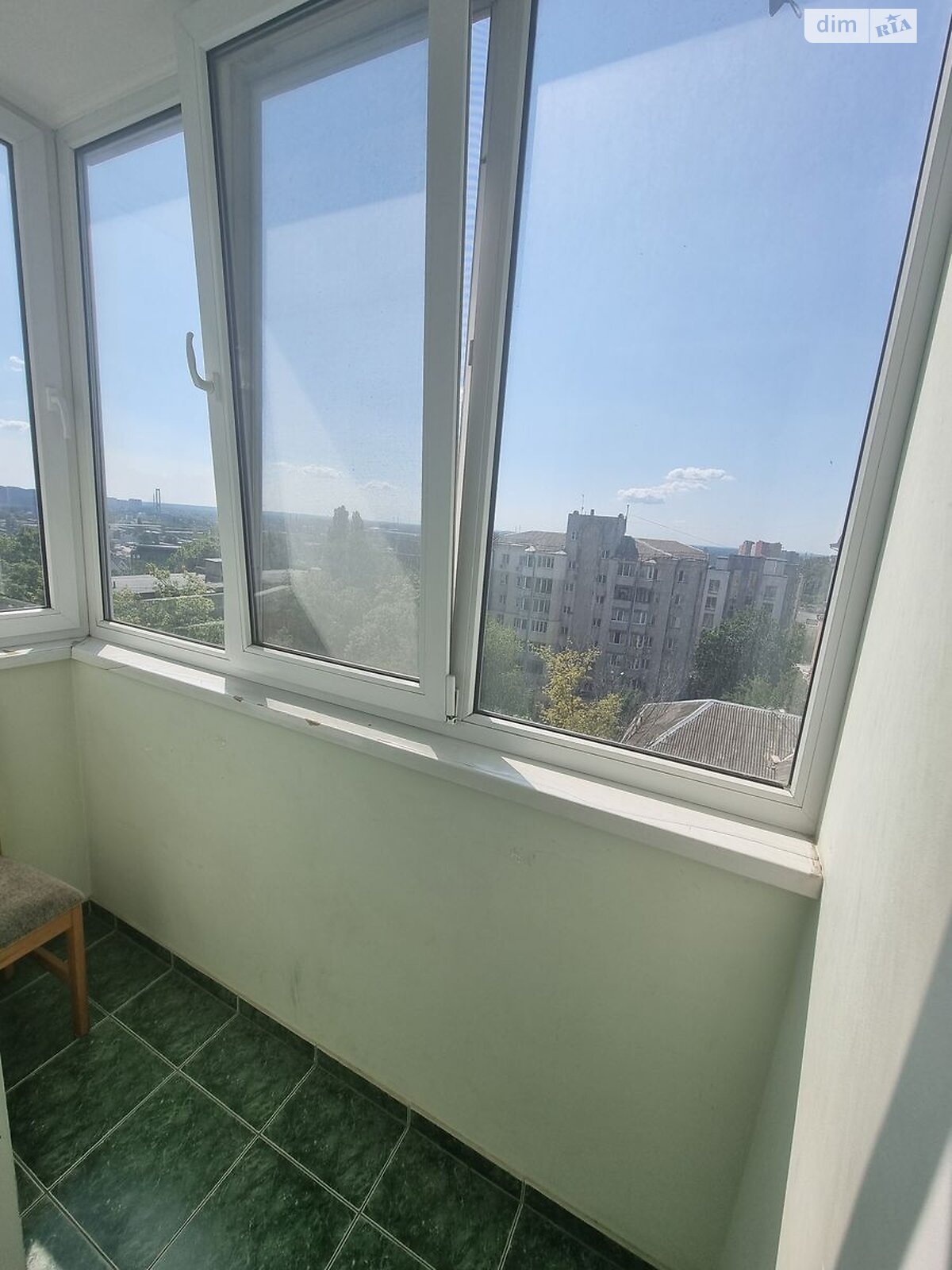 трикімнатна квартира в Києві, район Звіринець, на вул. Звіринецька 61А в довготривалу оренду помісячно фото 1 трикімнатна квартира в Києві, район Звіринець, на вул. Звіринецька 61А в довготривалу оренду помісячно фото 1