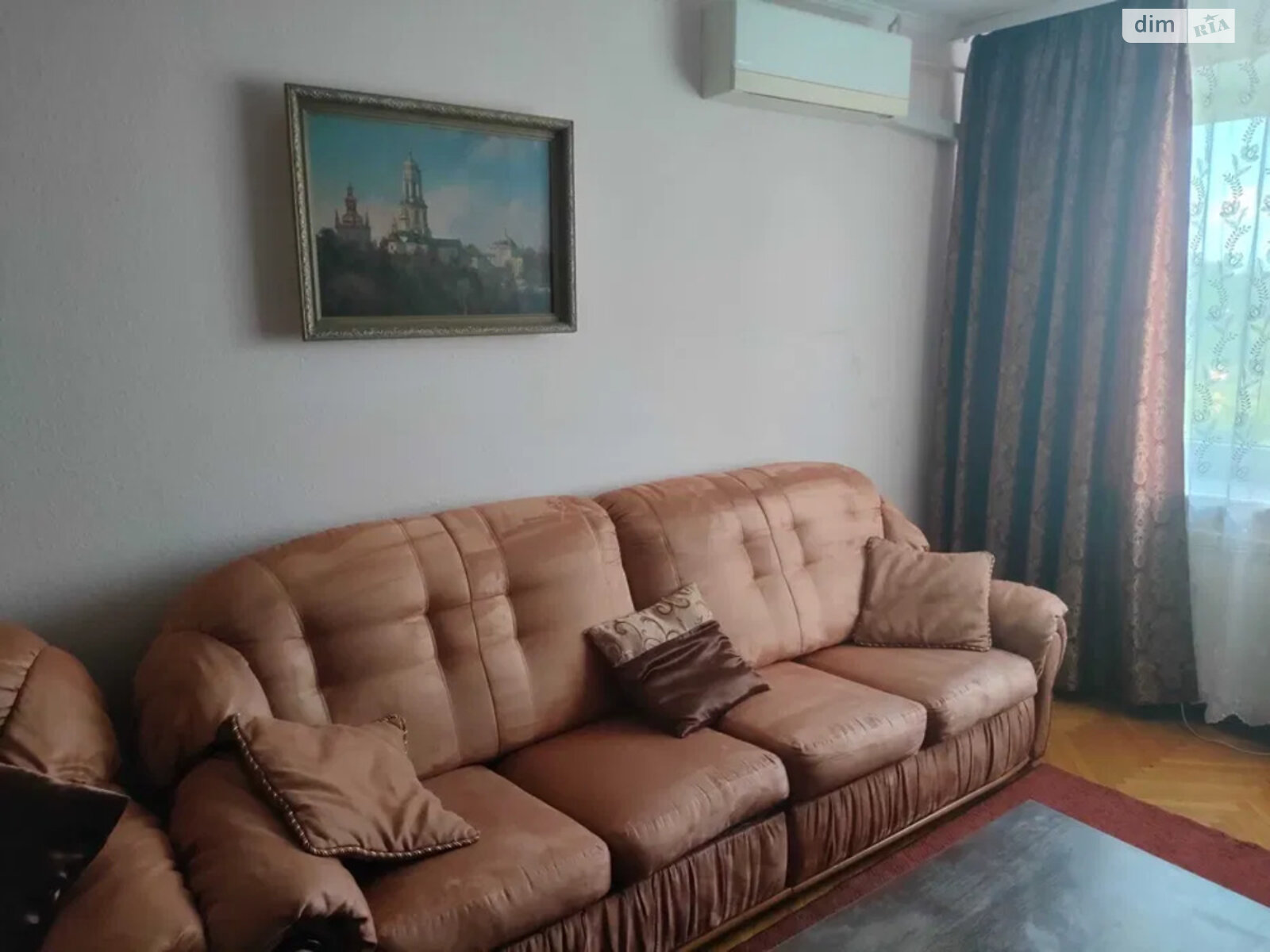 трикімнатна квартира в Києві, район Звіринець, на вул. Звіринецька 61А в довготривалу оренду помісячно фото 1 трикімнатна квартира в Києві, район Звіринець, на вул. Звіринецька 61А в довготривалу оренду помісячно фото 1