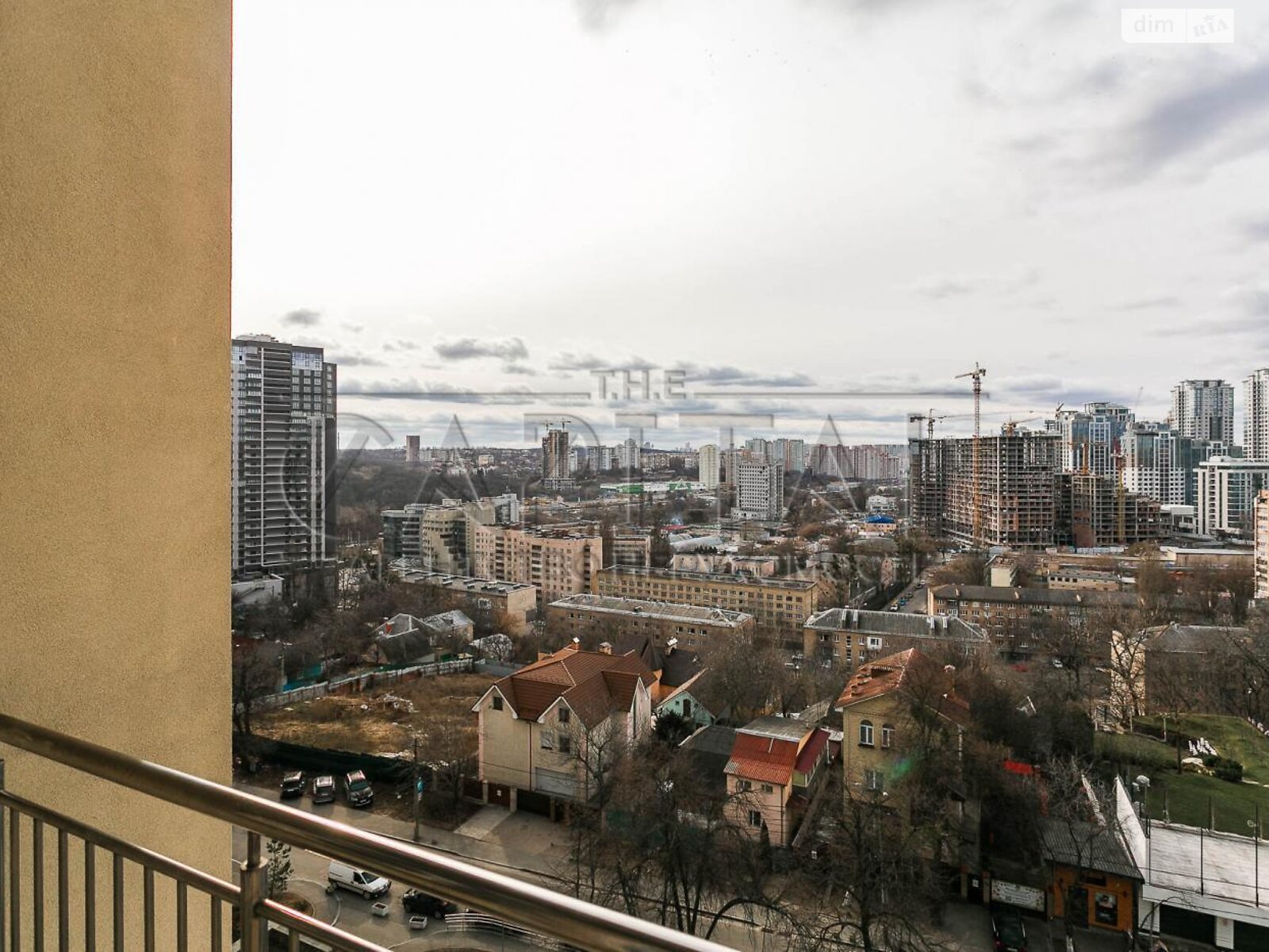чотирикімнатна квартира в Києві, на вул. Звіринецька 59 в довготривалу оренду помісячно фото 1 чотирикімнатна квартира в Києві, на вул. Звіринецька 59 в довготривалу оренду помісячно фото 1