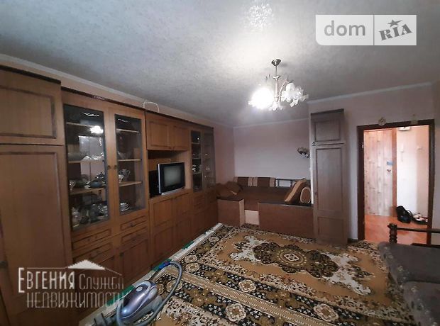 однокомнатная квартира в Краматорске, на Дворцовая, 67 в аренду на долгий срок помесячно фото 1 однокомнатная квартира в Краматорске, на Дворцовая, 67 в аренду на долгий срок помесячно фото 1