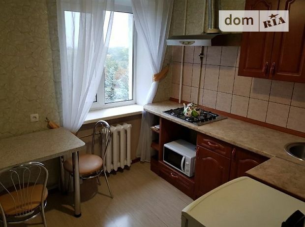 однокомнатная квартира в Краматорске, на Академическая ул. в аренду на долгий срок помесячно фото 1 однокомнатная квартира в Краматорске, на Академическая ул. в аренду на долгий срок помесячно фото 1