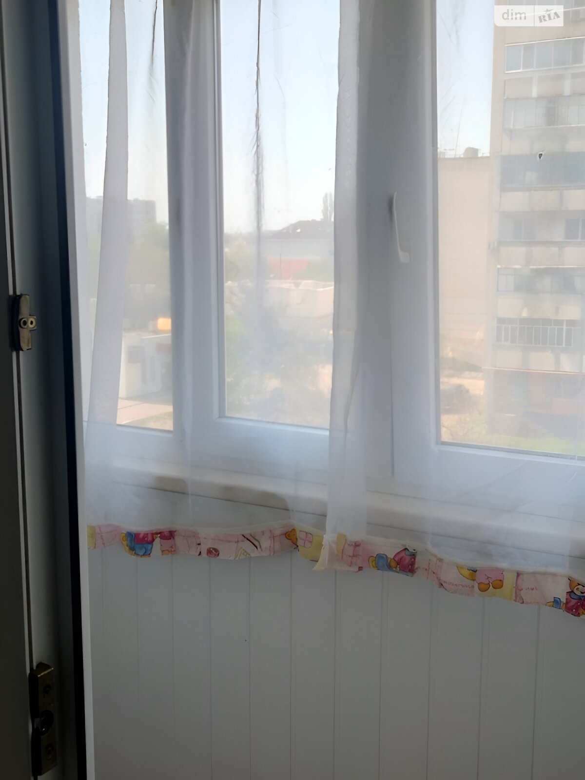 однокомнатная квартира в Кременчуге, район Крюковский, на ул. Большая набережная (50 лет СССР) 41 в аренду на долгий срок помесячно фото 1 однокомнатная квартира в Кременчуге, район Крюковский, на ул. Большая набережная (50 лет СССР) 41 в аренду на долгий срок помесячно фото 1