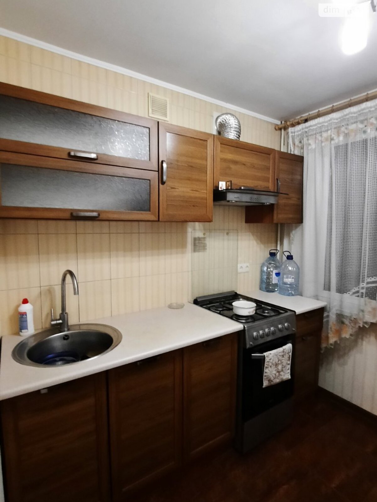 двухкомнатная квартира в Кременчуге, район Нагорная часть, на ул. Киевская 52 в аренду на долгий срок помесячно фото 1 двухкомнатная квартира в Кременчуге, район Нагорная часть, на ул. Киевская 52 в аренду на долгий срок помесячно фото 1