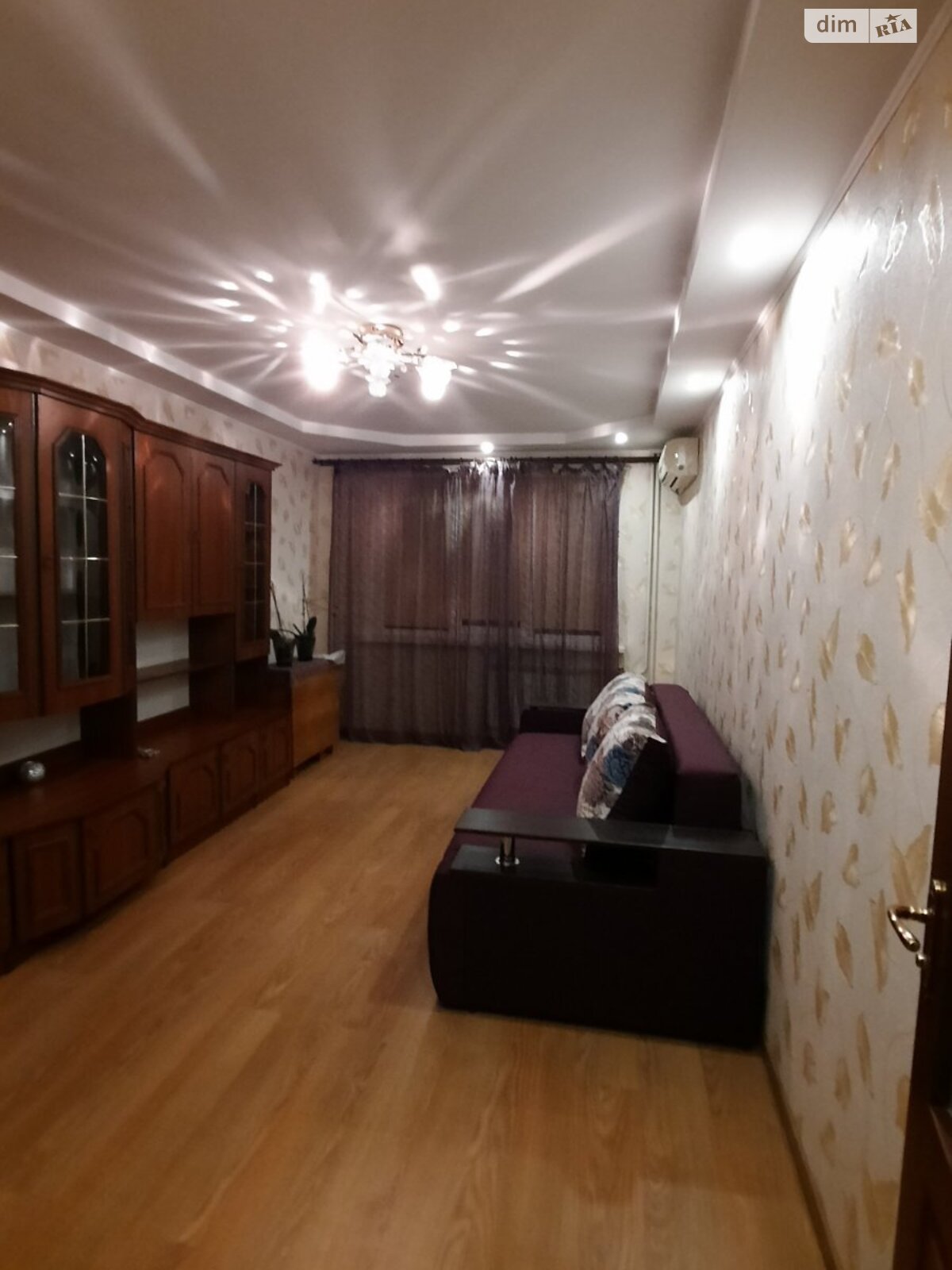 двухкомнатная квартира в Кременчуге, район Нагорная часть, на ул. Киевская 52 в аренду на долгий срок помесячно фото 1 двухкомнатная квартира в Кременчуге, район Нагорная часть, на ул. Киевская 52 в аренду на долгий срок помесячно фото 1