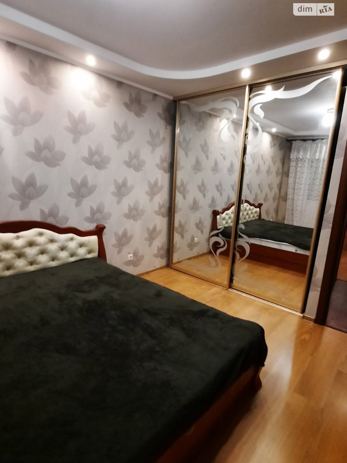 двухкомнатная квартира в Кременчуге, район Нагорная часть, на ул. Киевская 52 в аренду на долгий срок помесячно фото 1 двухкомнатная квартира в Кременчуге, район Нагорная часть, на ул. Киевская 52 в аренду на долгий срок помесячно фото 1