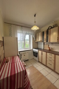 двокімнатна квартира в Кременці, на вул. Київська 20 в довготривалу оренду помісячно фото 2