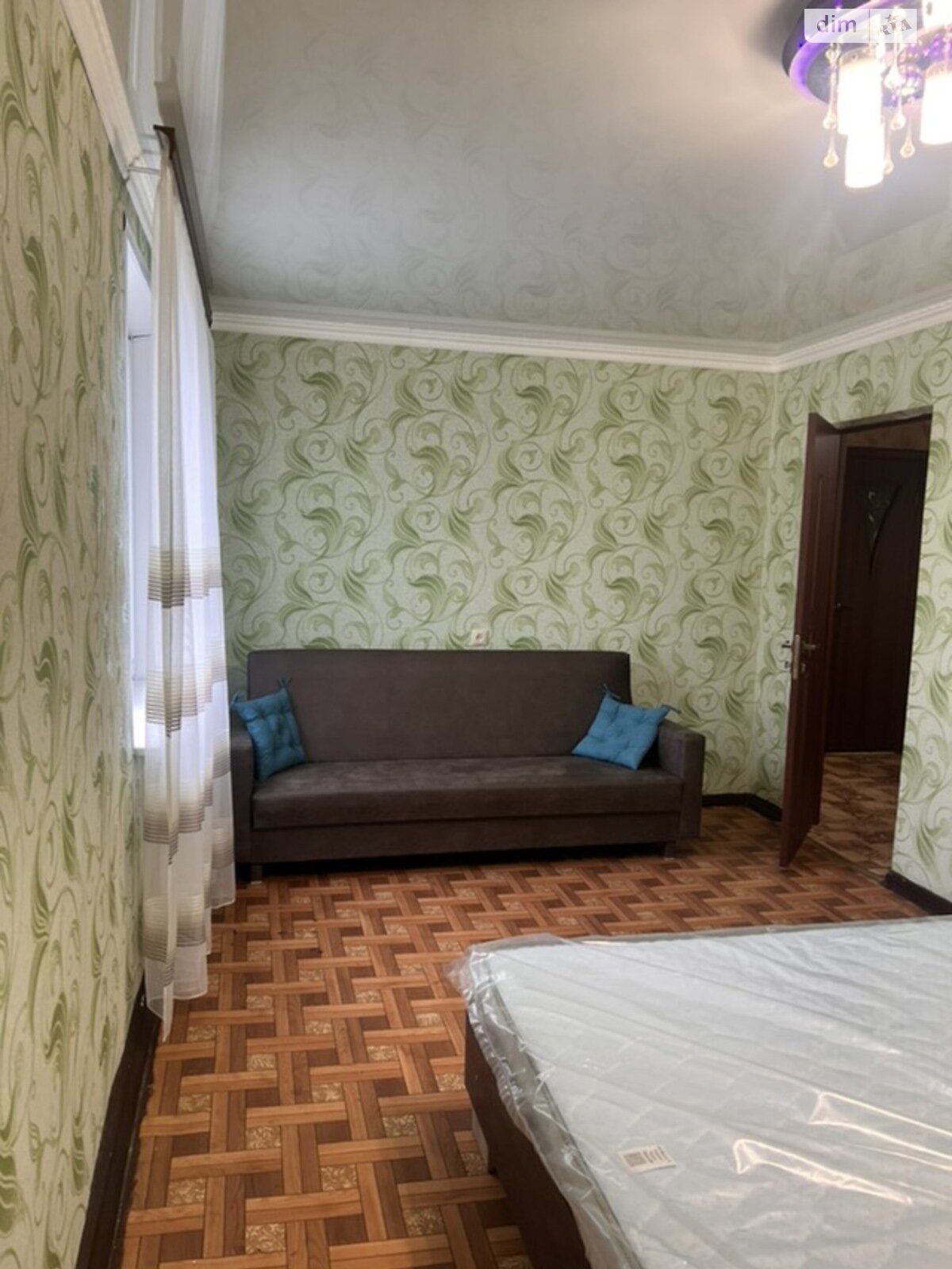 двухкомнатная квартира в Кривом Роге, район Долгинцевский, на шоссе Днепропетровское 9 в аренду на долгий срок помесячно фото 1 двухкомнатная квартира в Кривом Роге, район Долгинцевский, на шоссе Днепропетровское 9 в аренду на долгий срок помесячно фото 1