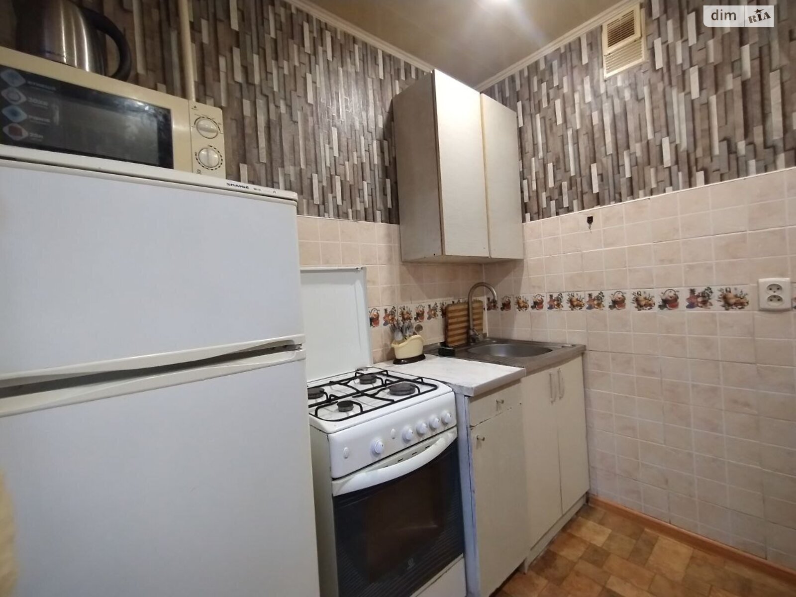 двокімнатна квартира в Кривому Розі, район Довгинцівський, на вул. Героїв АТО 100 в довготривалу оренду помісячно фото 1 двокімнатна квартира в Кривому Розі, район Довгинцівський, на вул. Героїв АТО 100 в довготривалу оренду помісячно фото 1