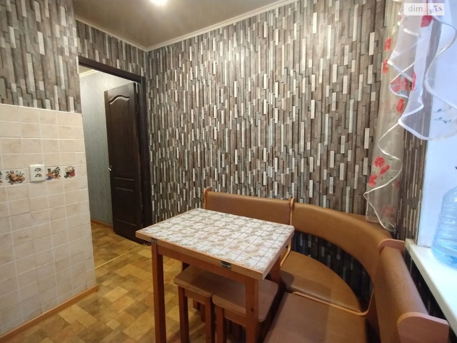 двокімнатна квартира в Кривому Розі, район Довгинцівський, на вул. Героїв АТО 100 в довготривалу оренду помісячно фото 1 двокімнатна квартира в Кривому Розі, район Довгинцівський, на вул. Героїв АТО 100 в довготривалу оренду помісячно фото 1