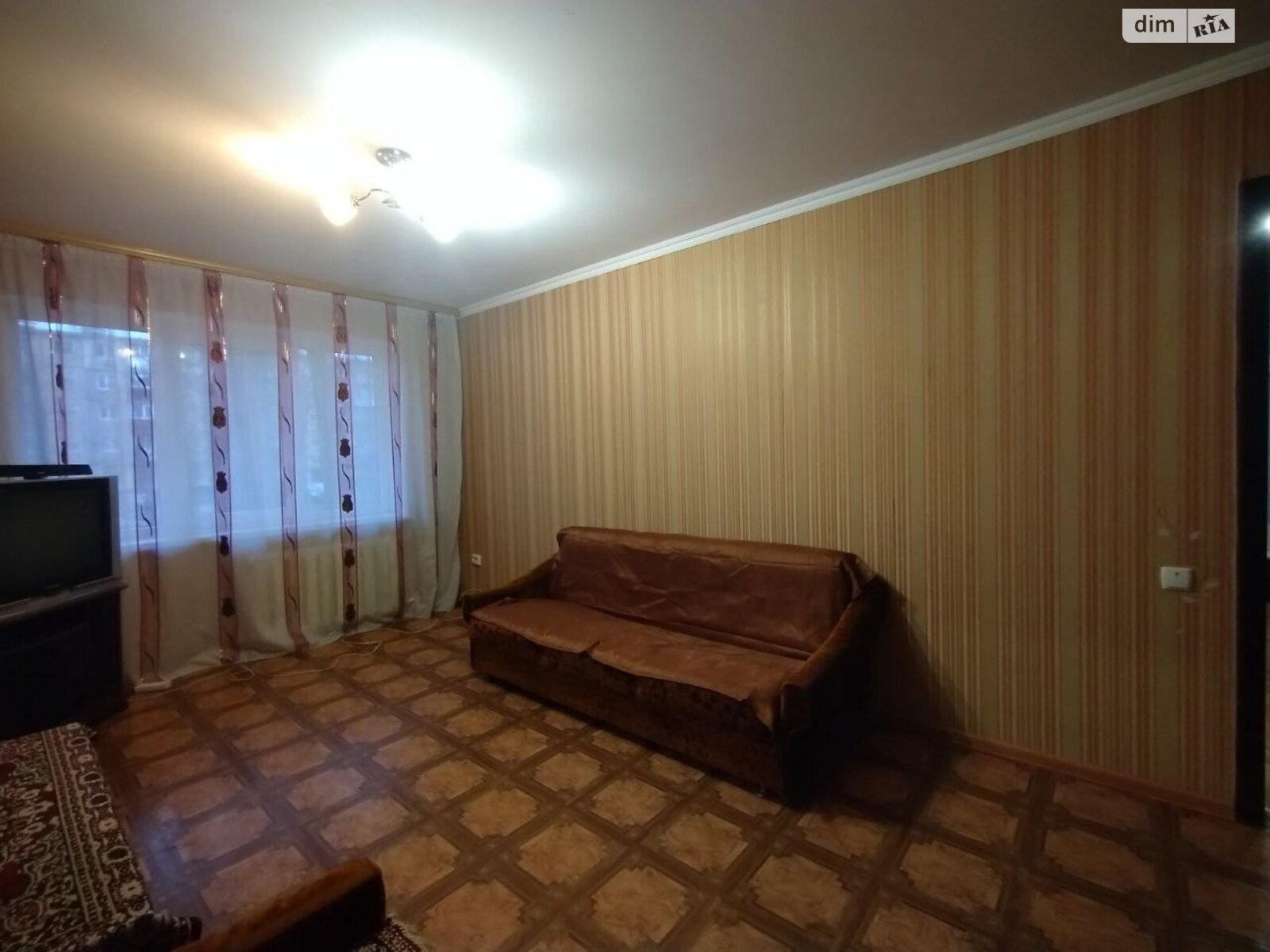 двокімнатна квартира в Кривому Розі, район Довгинцівський, на вул. Героїв АТО 100 в довготривалу оренду помісячно фото 1 двокімнатна квартира в Кривому Розі, район Довгинцівський, на вул. Героїв АТО 100 в довготривалу оренду помісячно фото 1