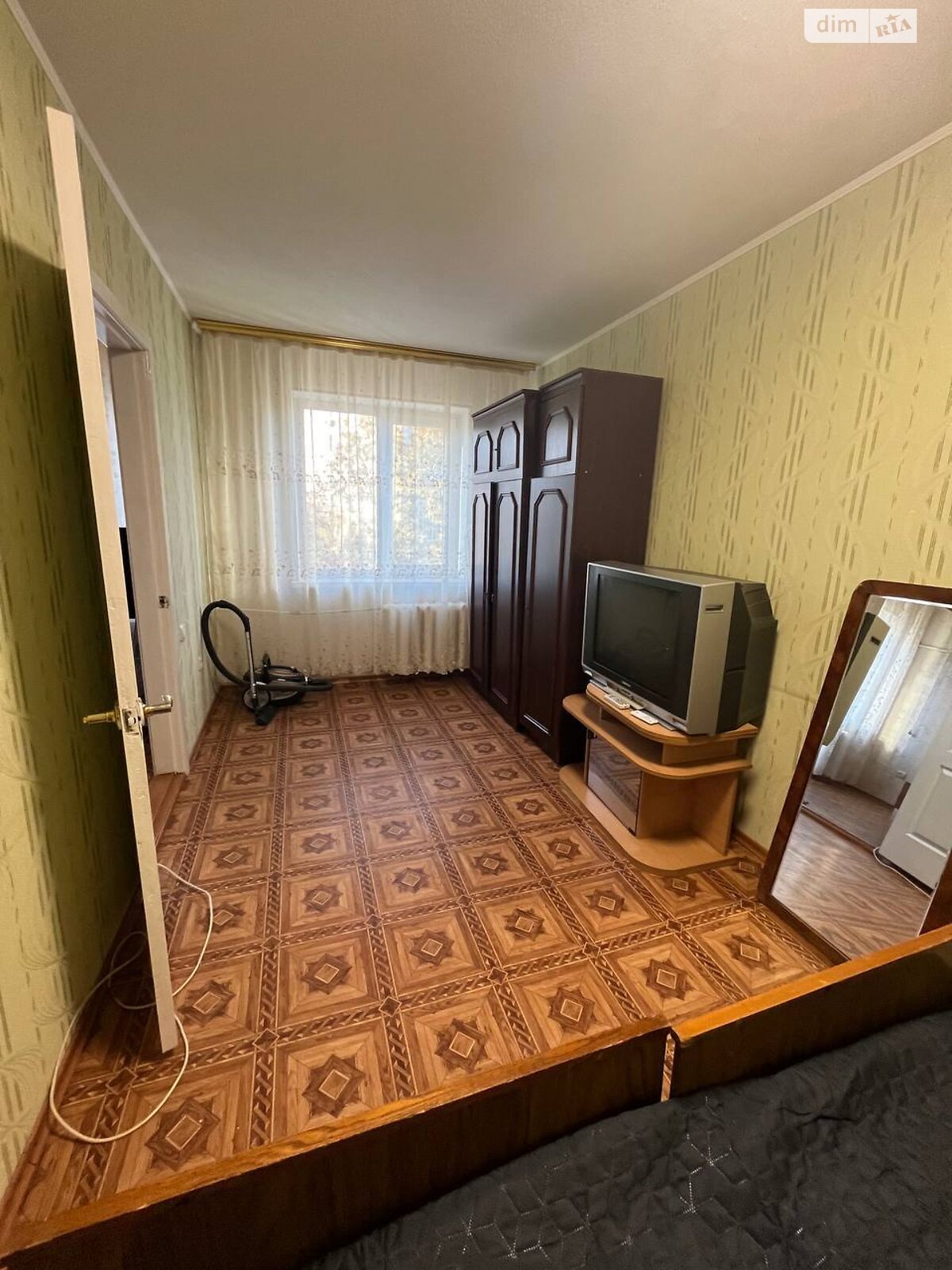двухкомнатная квартира в Кривом Роге, район Металлургический, на ул. Соборности 53 в аренду на долгий срок помесячно фото 1 двухкомнатная квартира в Кривом Роге, район Металлургический, на ул. Соборности 53 в аренду на долгий срок помесячно фото 1