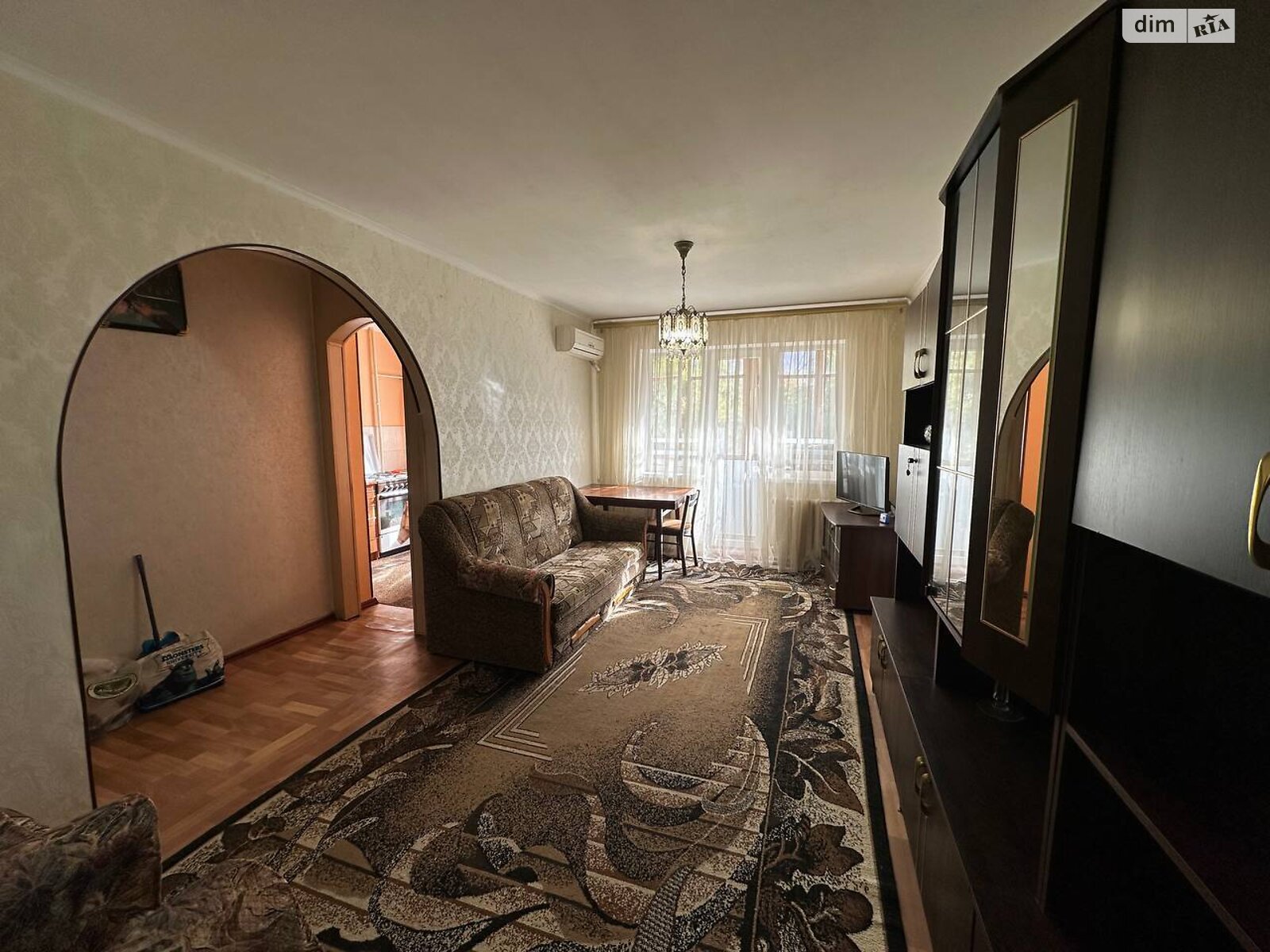 двухкомнатная квартира в Кривом Роге, район Металлургический, на ул. Соборности 45 в аренду на долгий срок помесячно фото 1