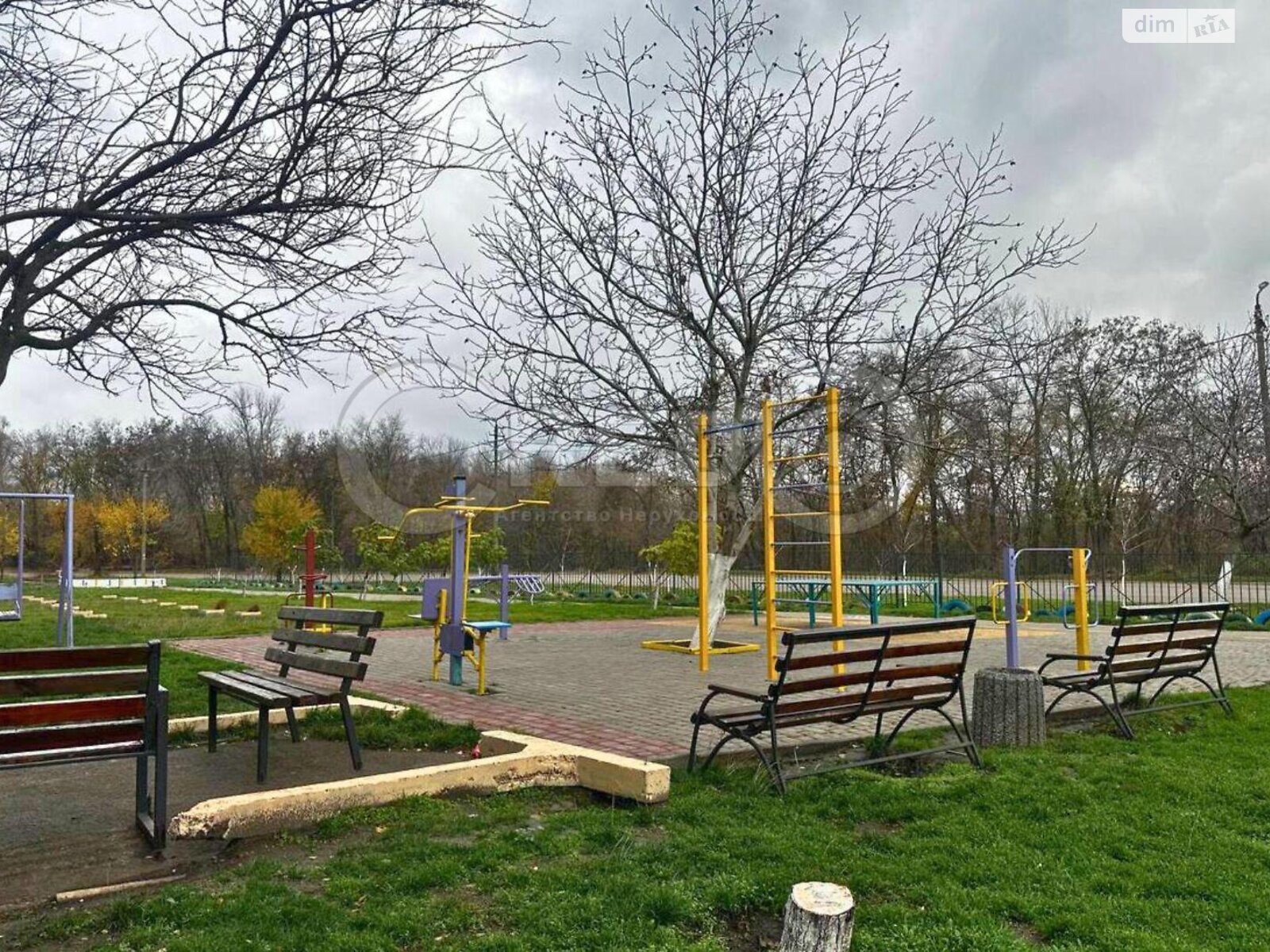 двухкомнатная квартира в Кривом Роге, район Покровский, на ул. 5-й Заречный микрорайон в аренду на долгий срок помесячно фото 1 двухкомнатная квартира в Кривом Роге, район Покровский, на ул. 5-й Заречный микрорайон в аренду на долгий срок помесячно фото 1