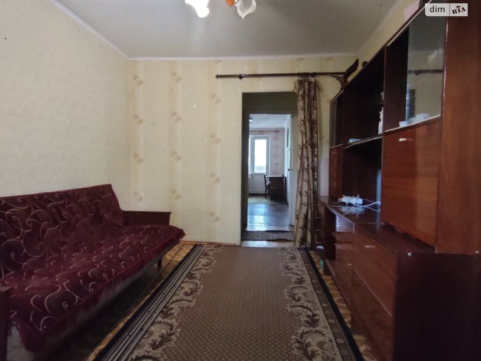трехкомнатная квартира в Кривом Роге, район Покровский, на ул. Электрозаводская 10 в аренду на долгий срок помесячно фото 1 трехкомнатная квартира в Кривом Роге, район Покровский, на ул. Электрозаводская 10 в аренду на долгий срок помесячно фото 1