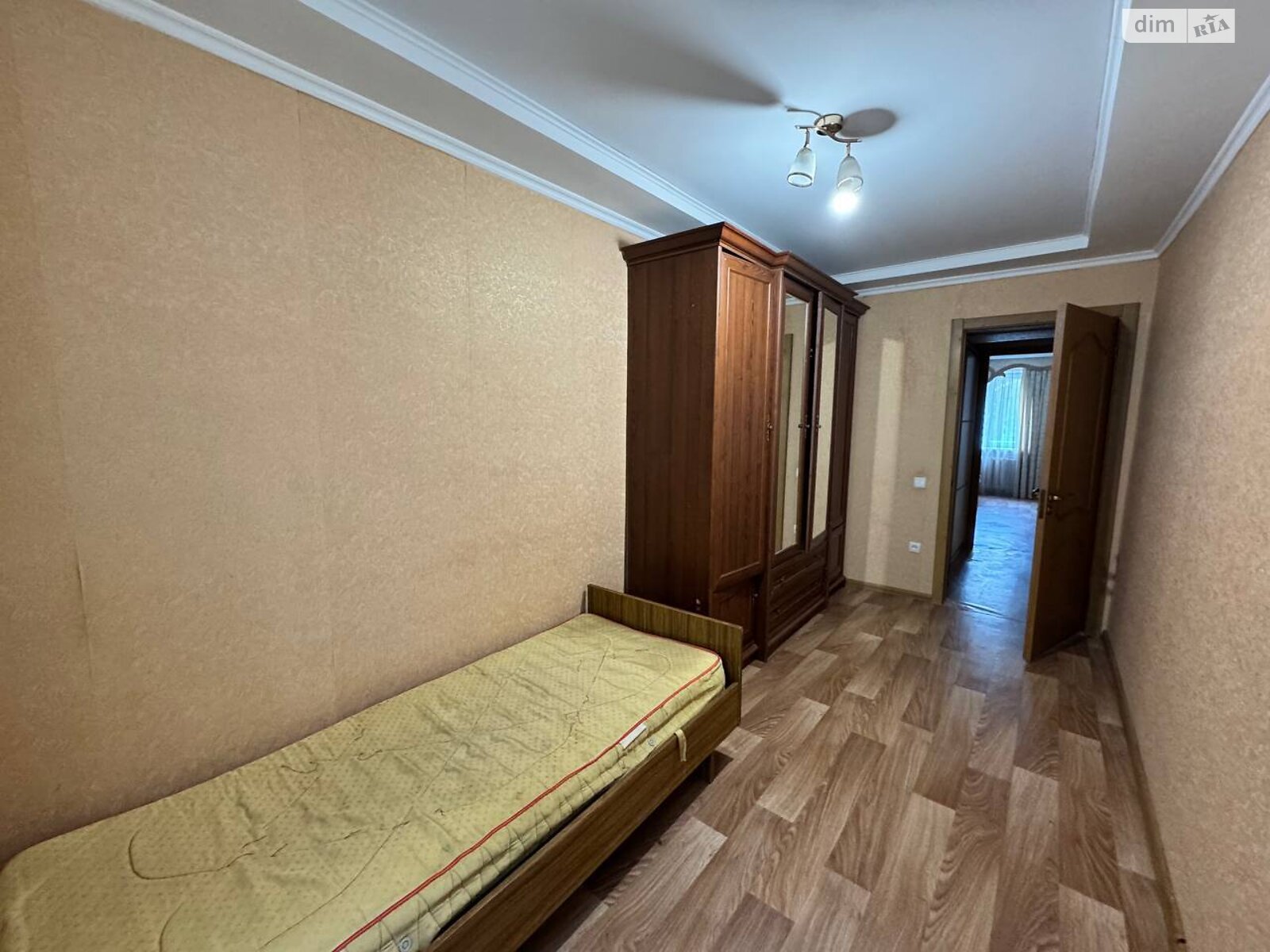 двухкомнатная квартира в Кривом Роге, район Покровский, на ул. Кропивницкого 29 в аренду на долгий срок помесячно фото 1 двухкомнатная квартира в Кривом Роге, район Покровский, на ул. Кропивницкого 29 в аренду на долгий срок помесячно фото 1
