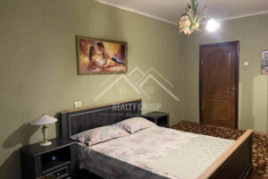 трикімнатна квартира в Кривому Розі, район Саксаганський, на вул. Олексія Різниченка 107 в довготривалу оренду помісячно фото 2