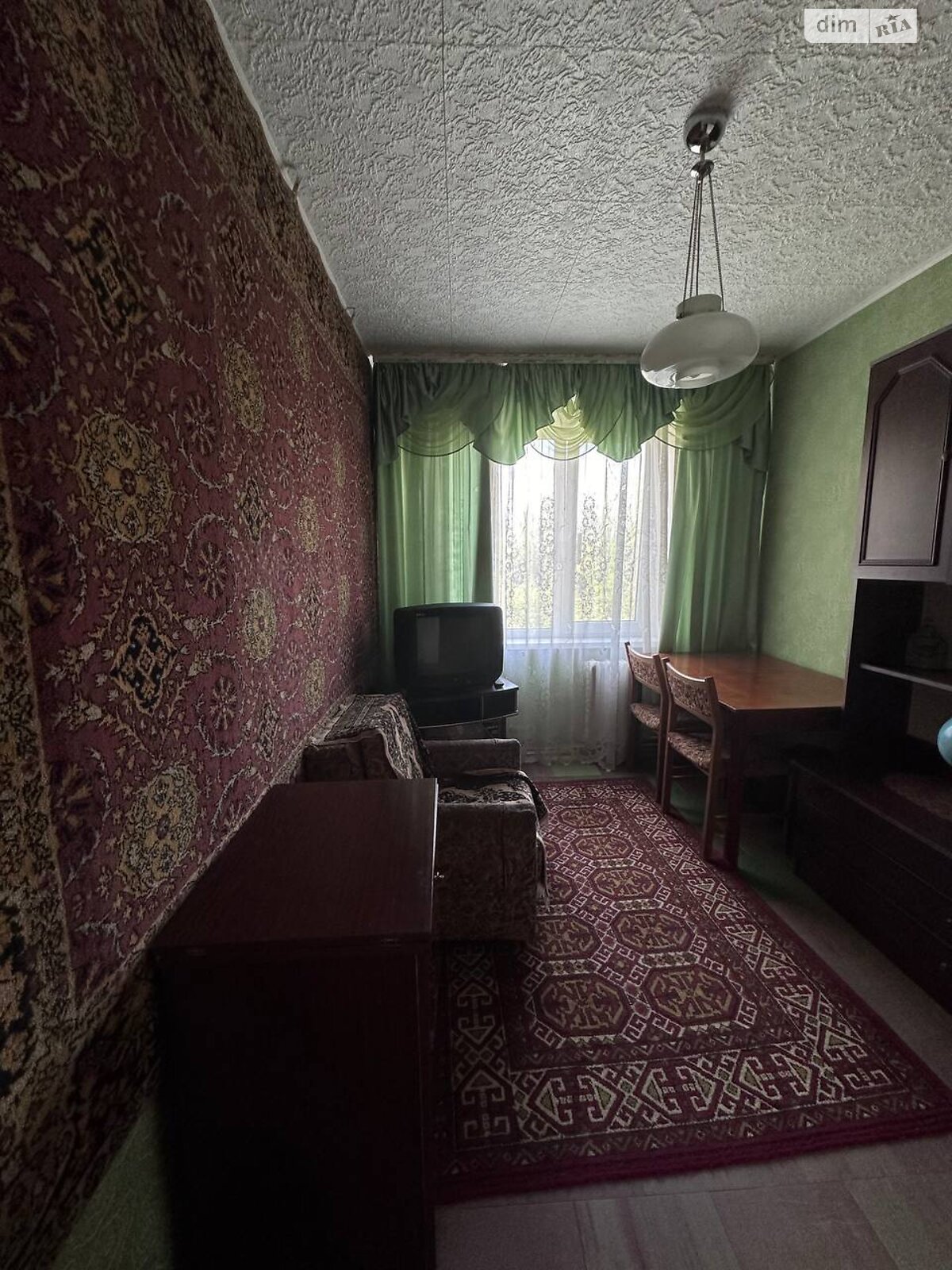четырехкомнатная квартира с мебелью в Кривом Роге, район Саксаганский, на ул. Космонавтов 25 в аренду на долгий срок помесячно фото 1