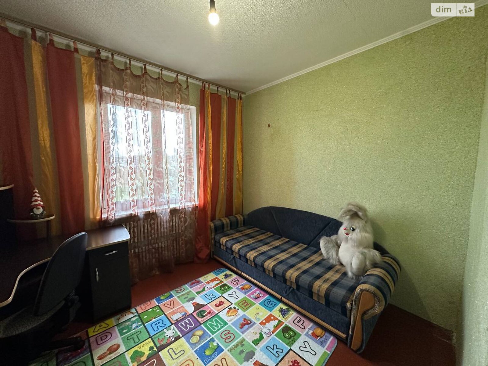 трехкомнатная квартира в Кривом Роге, район Саксаганский, на мкр. Солнечный 53 в аренду на долгий срок помесячно фото 1