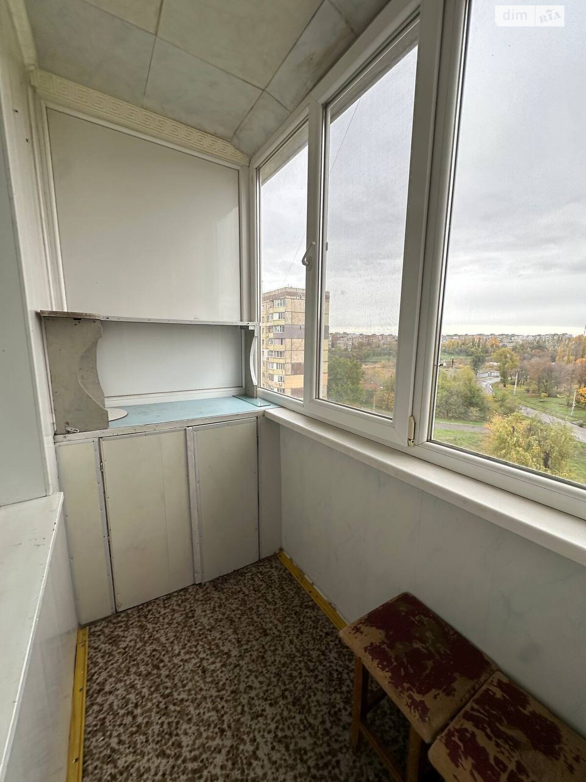 трехкомнатная квартира в Кривом Роге, район Саксаганский, на мкр. Солнечный 53 в аренду на долгий срок помесячно фото 1