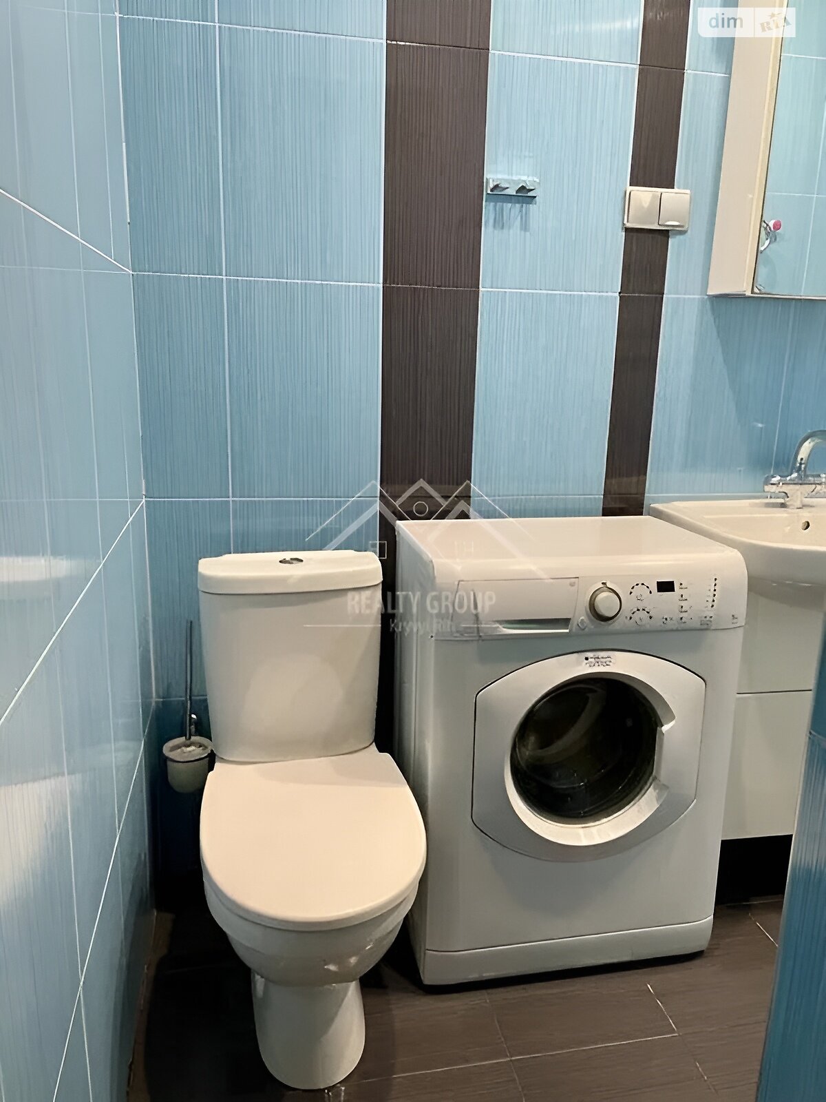 трехкомнатная квартира в Кривом Роге, район Саксаганский, на просп. Университетский 37 в аренду на долгий срок помесячно фото 1 трехкомнатная квартира в Кривом Роге, район Саксаганский, на просп. Университетский 37 в аренду на долгий срок помесячно фото 1